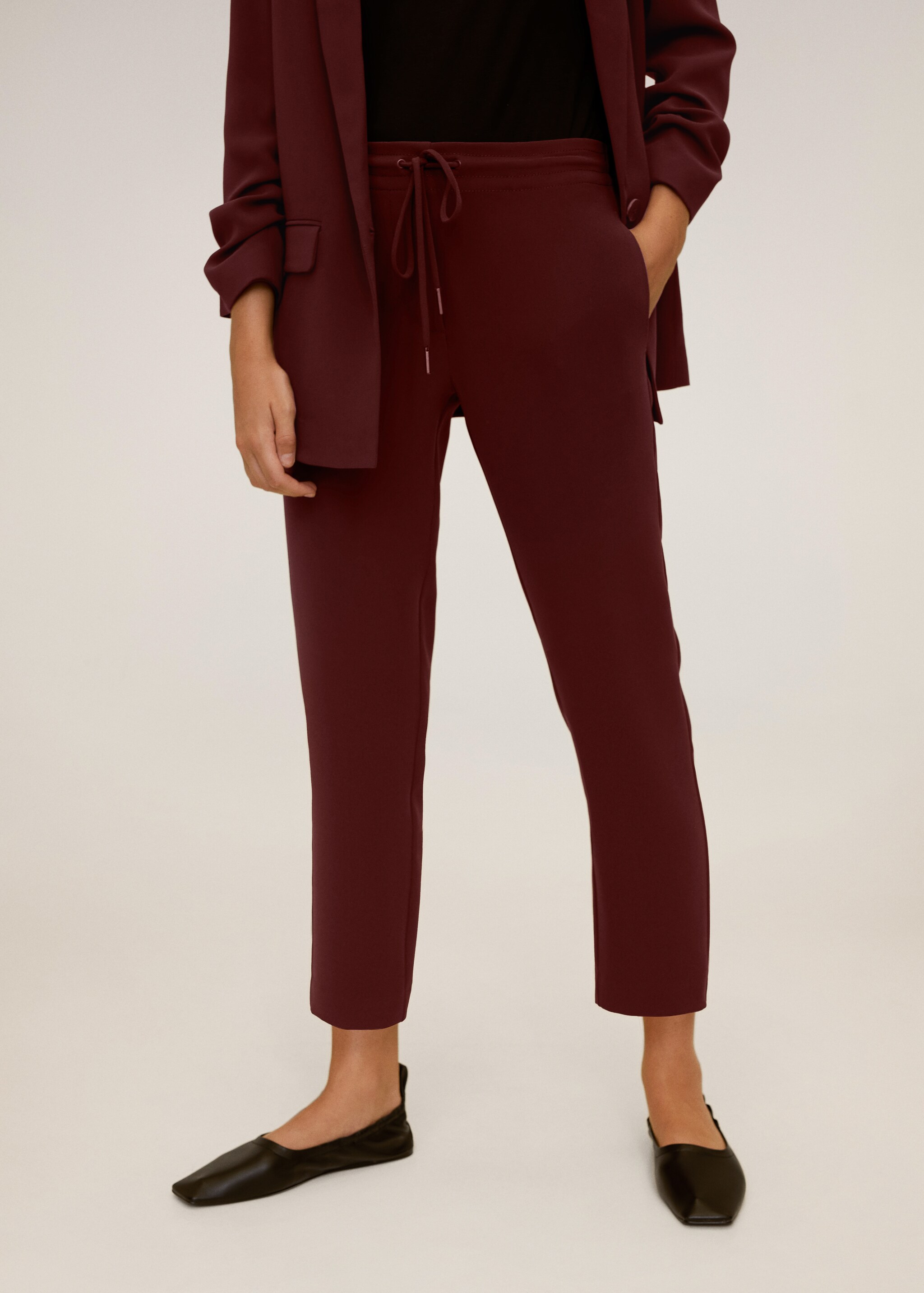 Pantalón recto traje - Plano medio