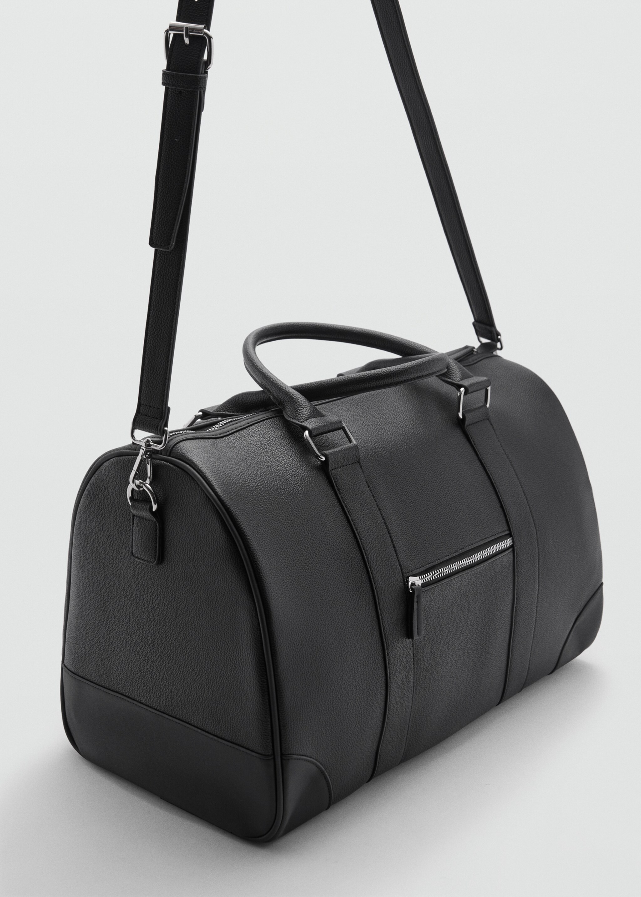 Sac bowling simili-cuir effet grainé - Plan moyen, Noir. Ref: 77042543-00.