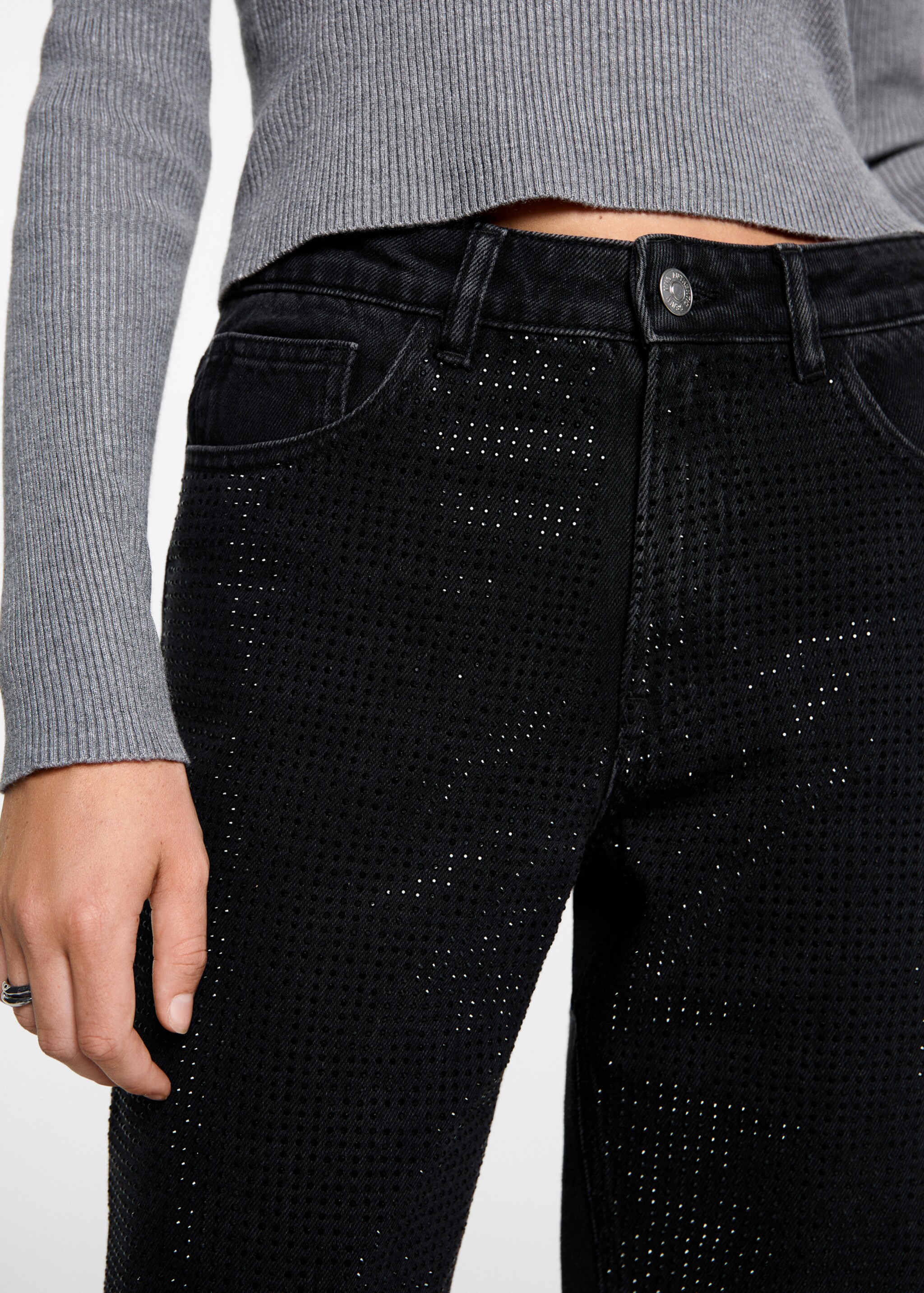 Jean droit strass - Détail de l'article 6, Black denim. Ref: 77042547-00.