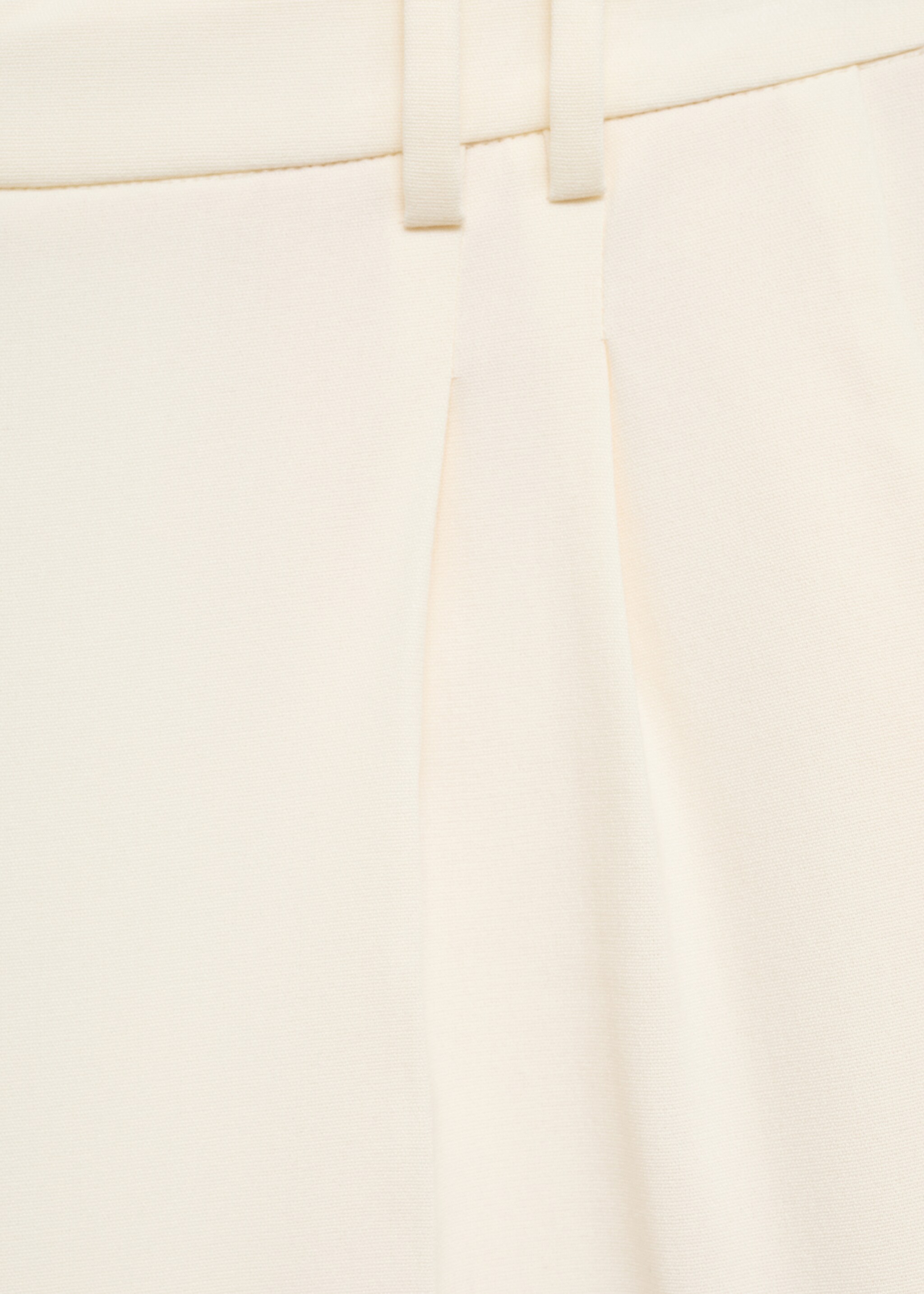 Pleated culottes trousers - Details of the article 8, Ecru. Ref: 77042913-00.