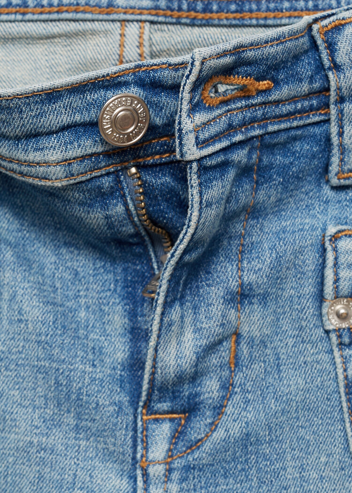 Capri-Jeans mit Taschen - Detail des Artikels 8