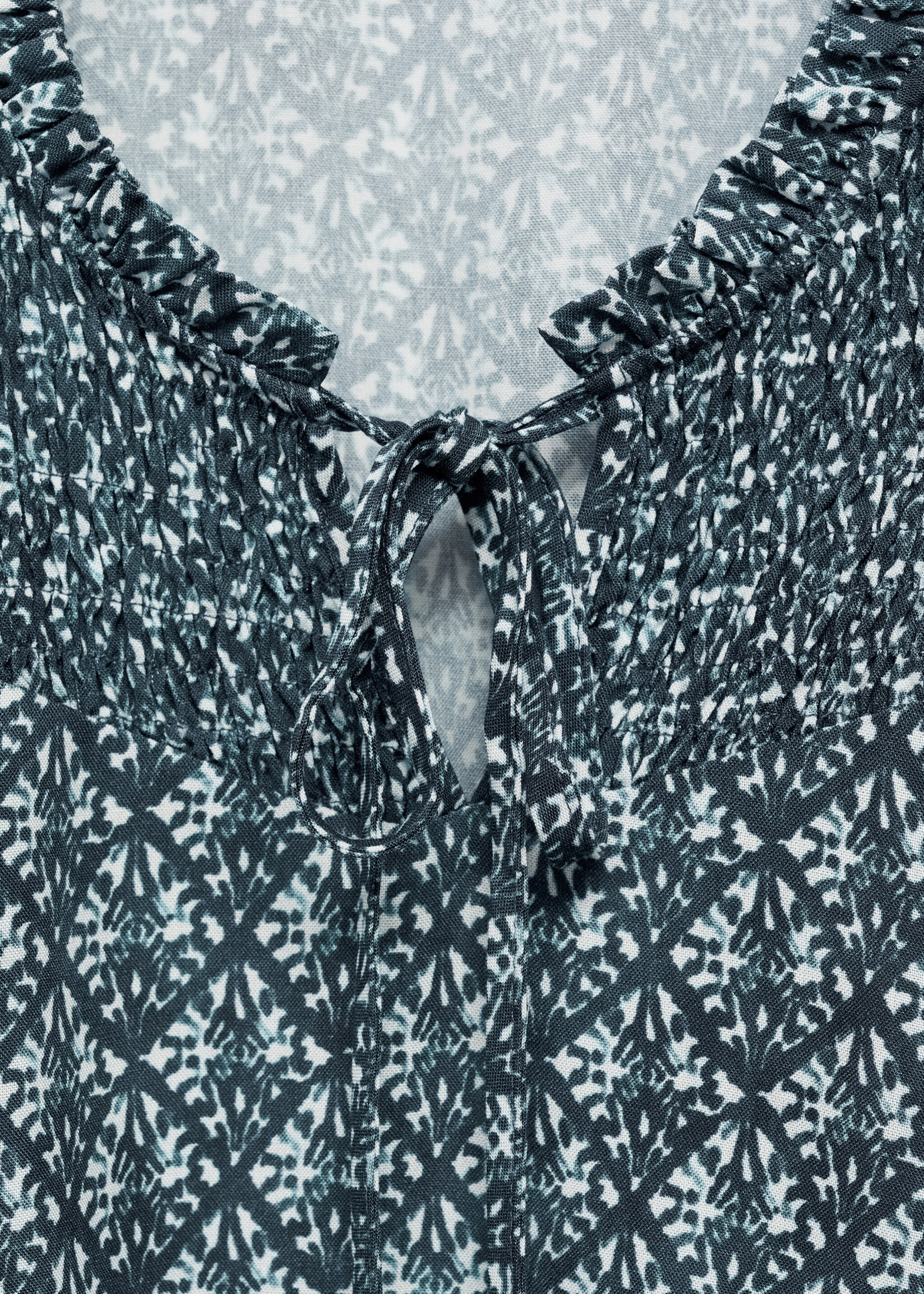 Gemusterte Bluse - Detail des Artikels 8