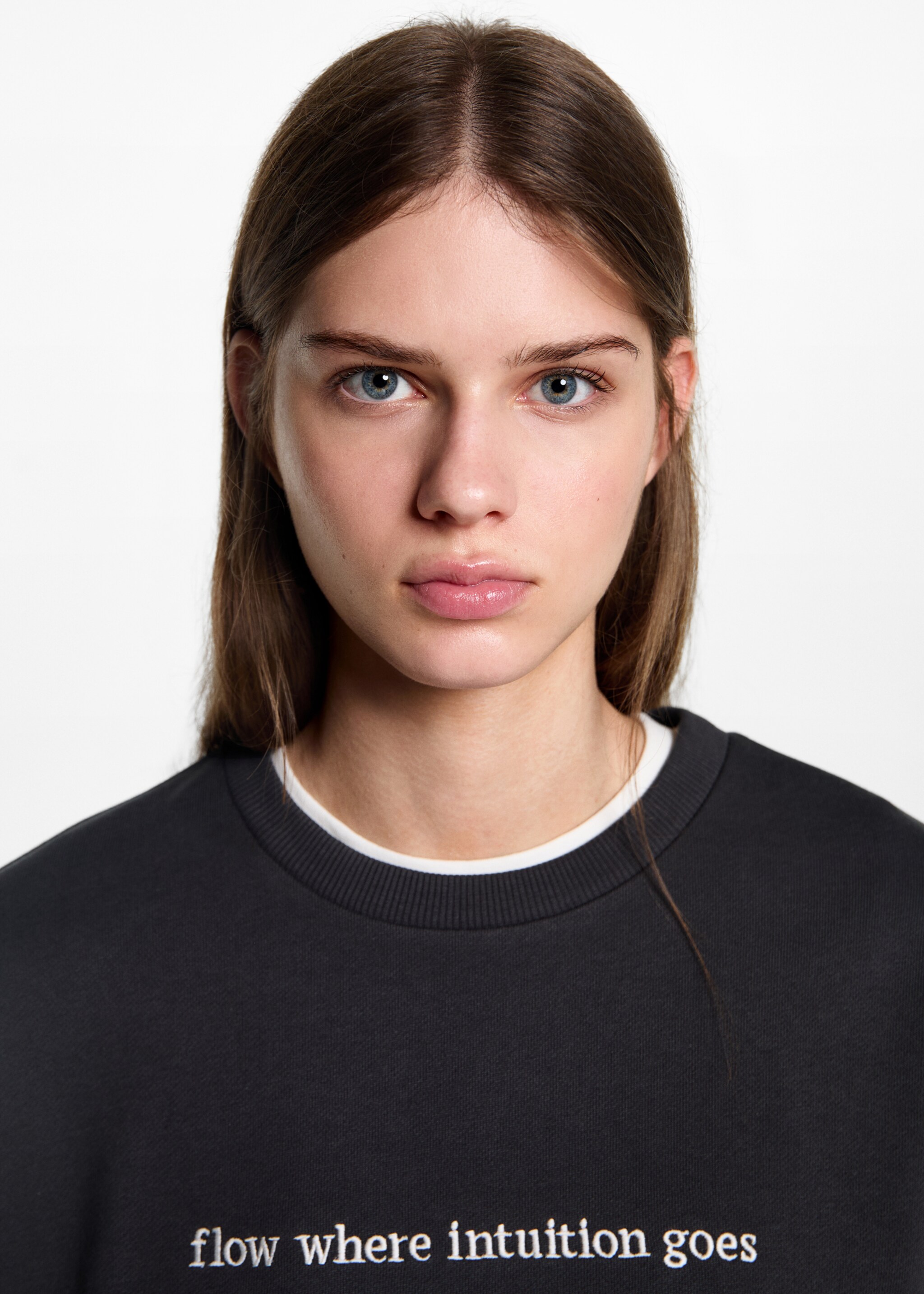 Embroidered detail cotton sweatshirt - Details of the article 1, Charcoal. Ref: 77042935-00.