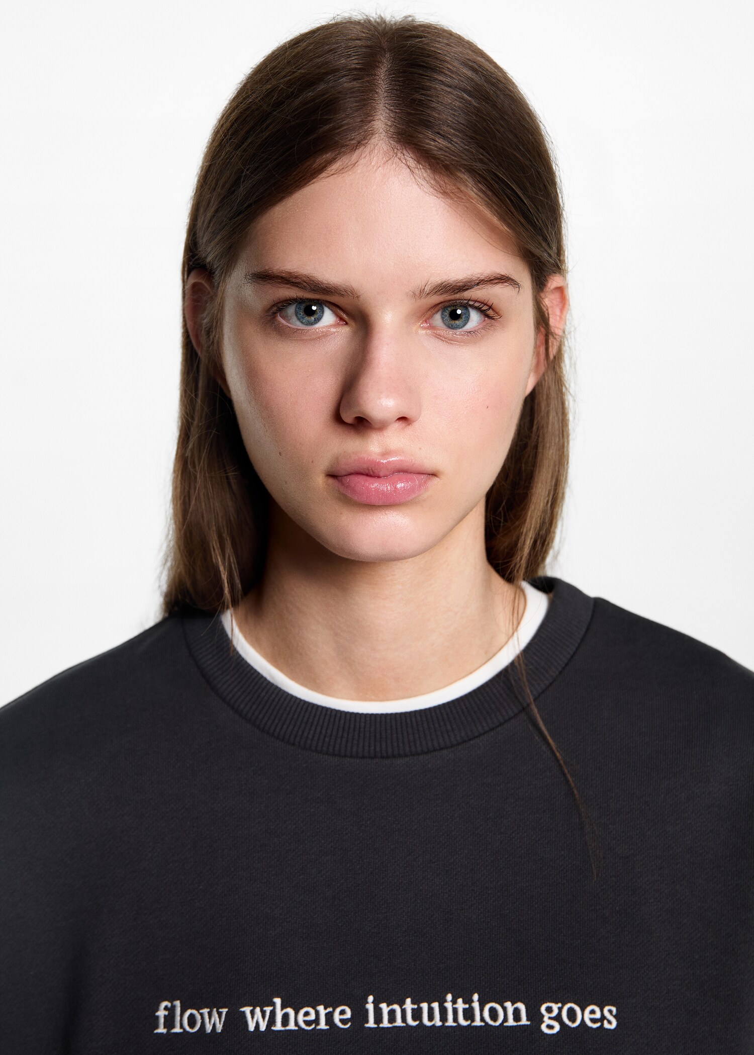 Embroidered detail cotton sweatshirt - Details of the article 1