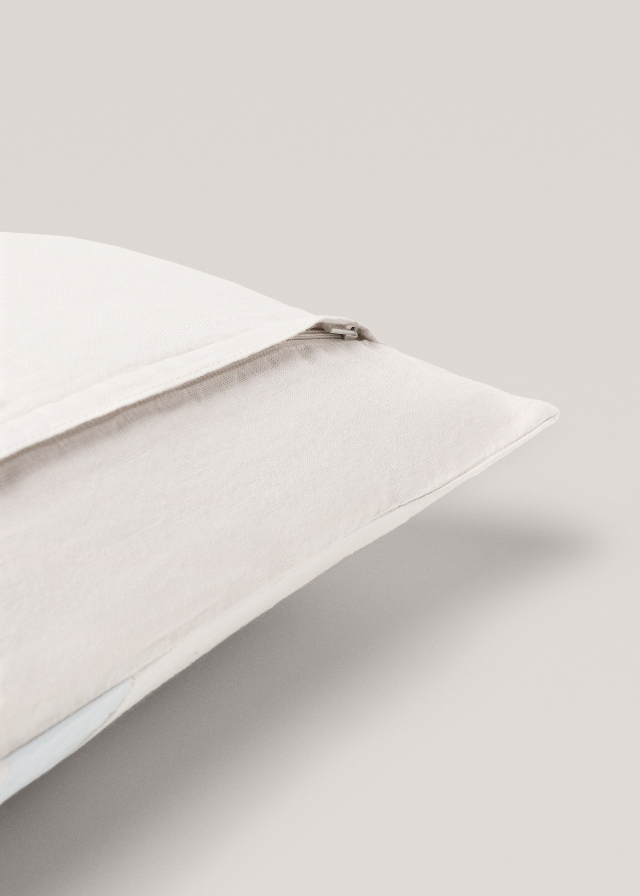 100% linen striped cushion cover 30x50cm - Details of the article 4, Aqua Green. Ref: 77043276-00.