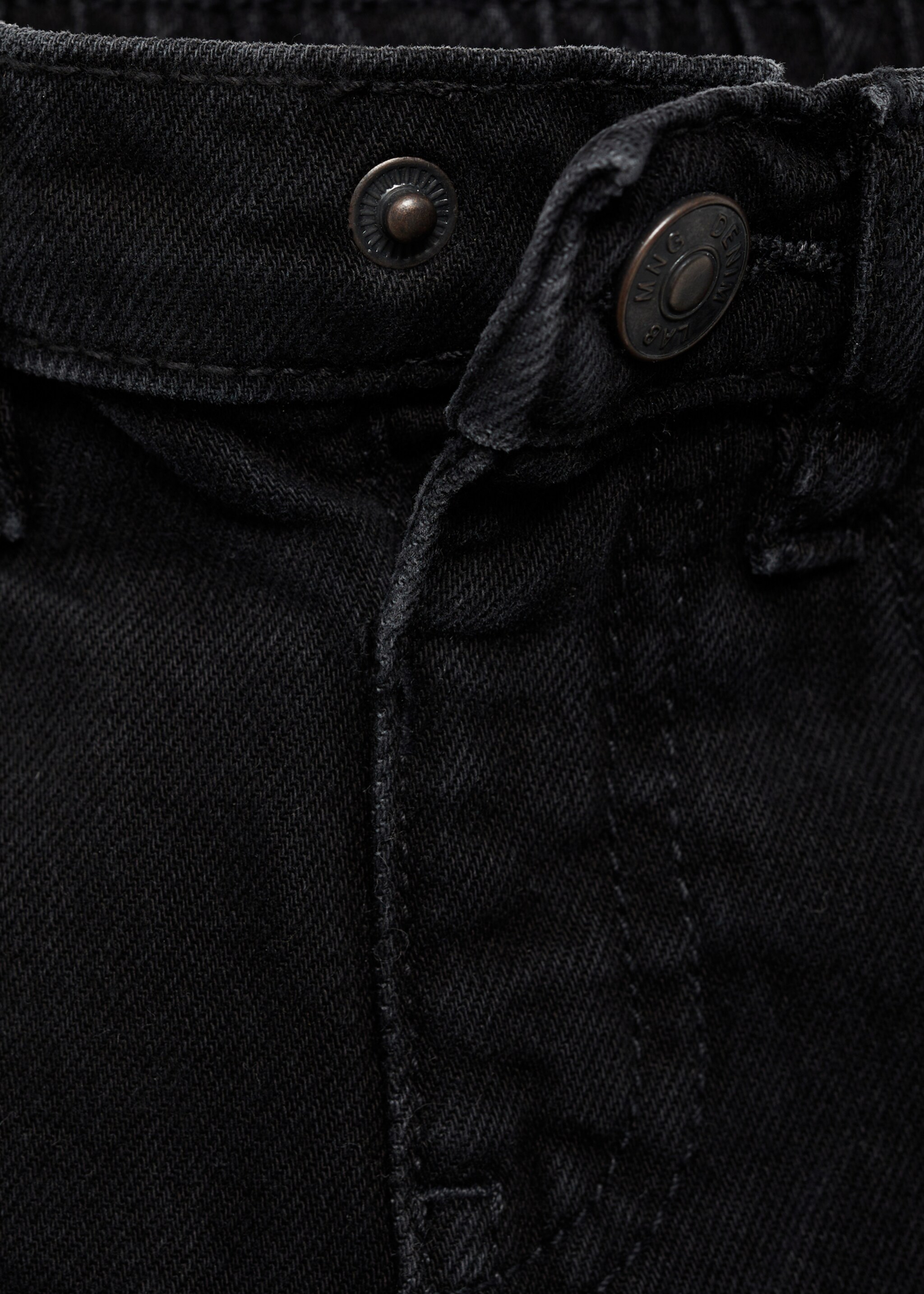 Jeans mit Tunnelzug - Detail des Artikels 8, Black denim. Ref: 77043666-00.