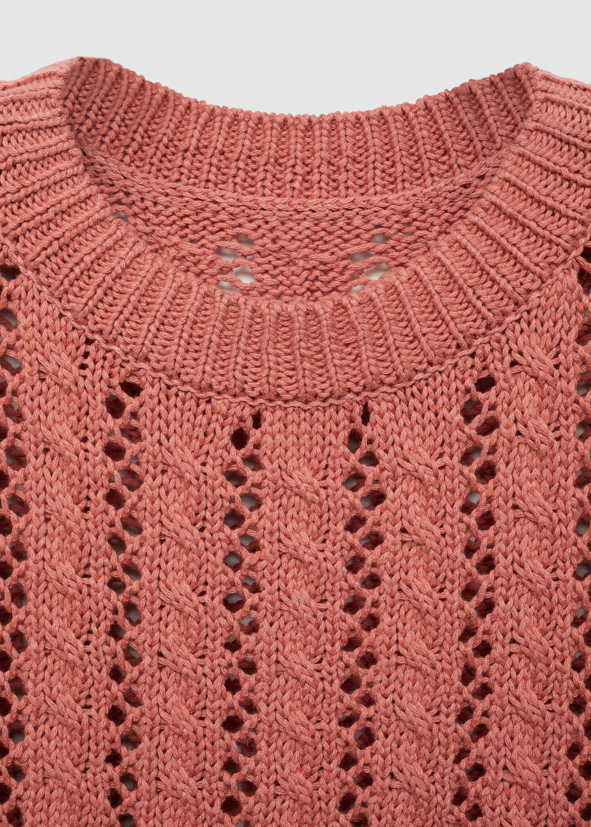 Knitted gilet with openwork details - Details of the article 8, Pale Pink. Ref: 77044016-00.