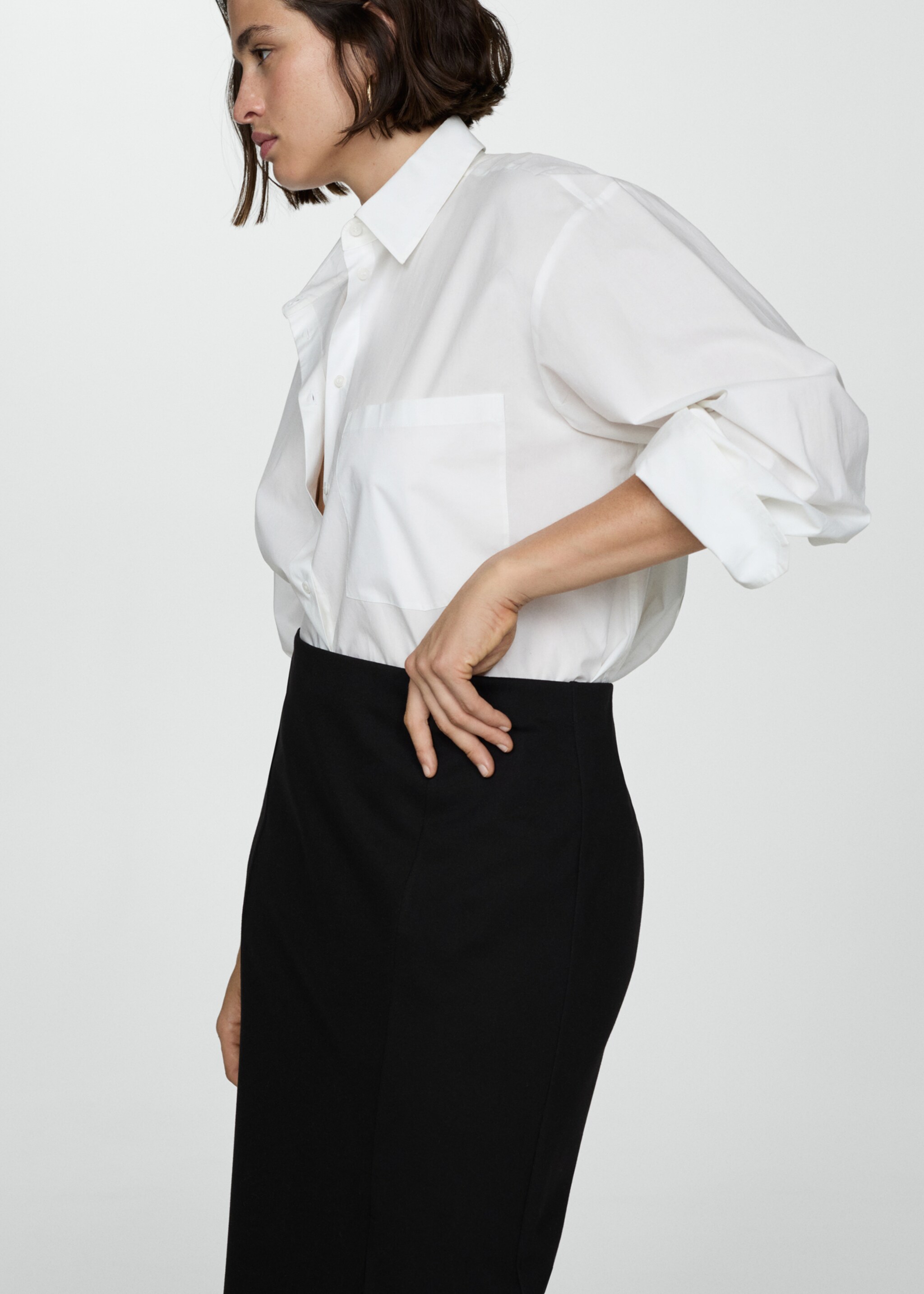 Pencil skirt with Rome-knit opening - Details of the article 5, Black. Ref: 77044029-00.