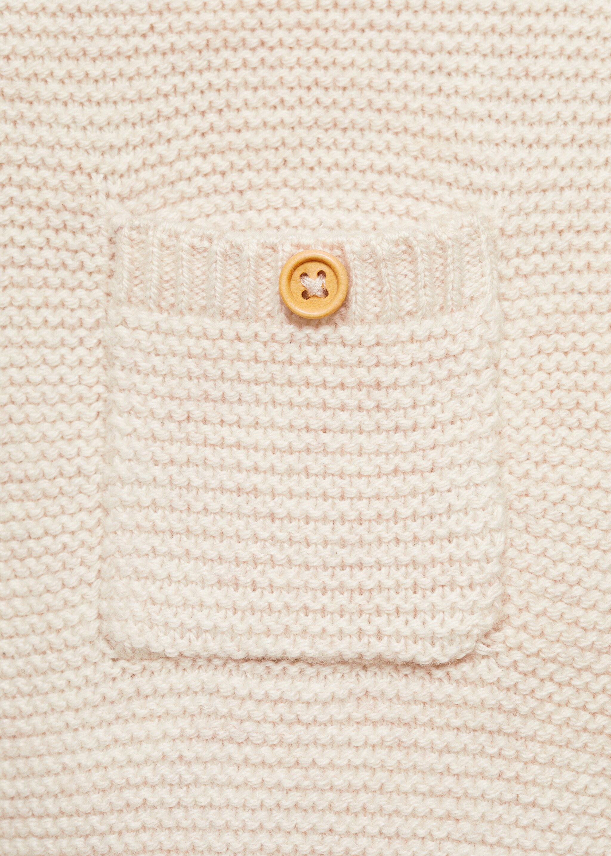 Knit pocket sweater - Details of the article 8, Sand. Ref: 77044054-00.