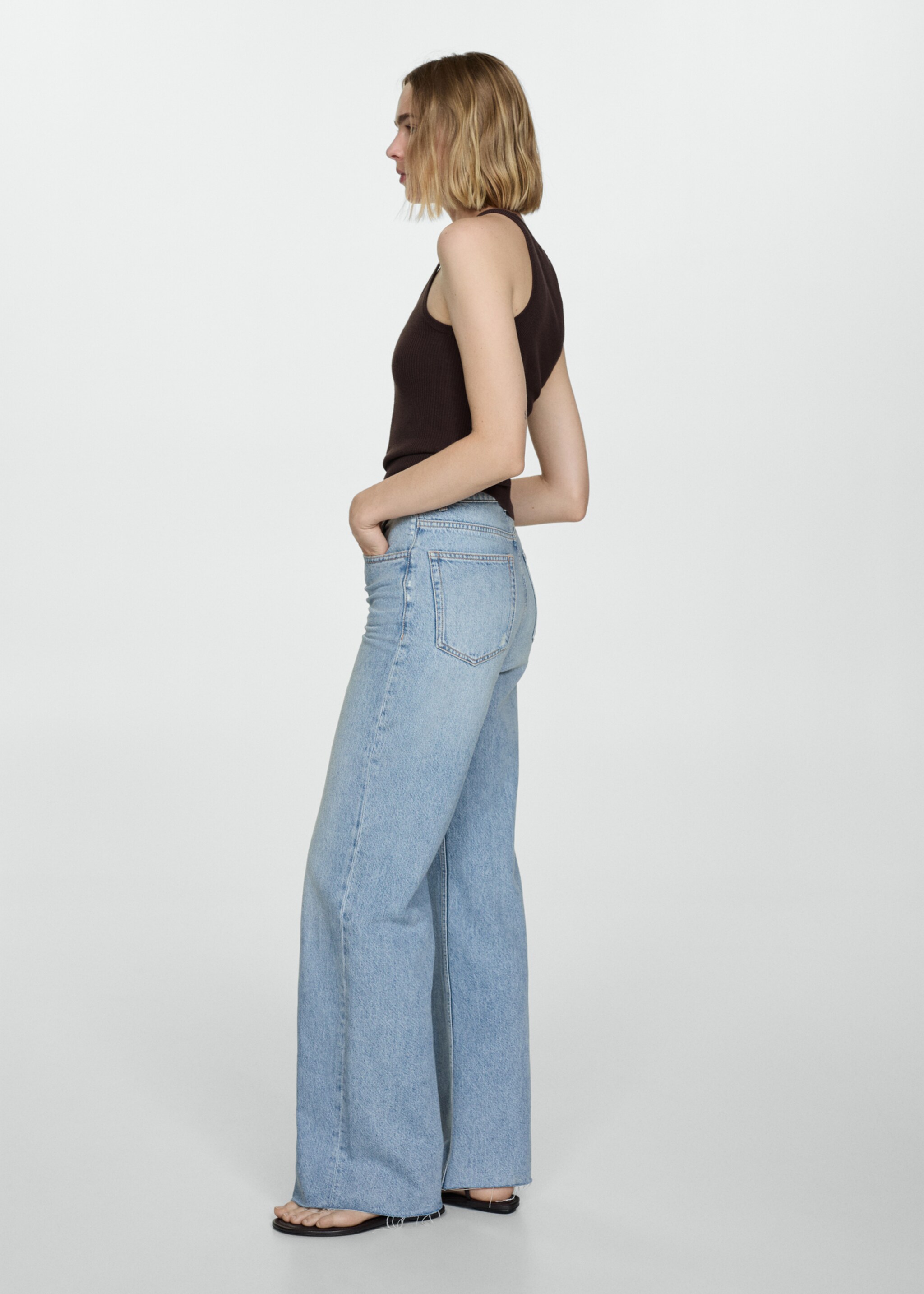 Danila wide leg high-rise jeans - Details of the article 2, Medium Blue. Ref: 77044056-00.