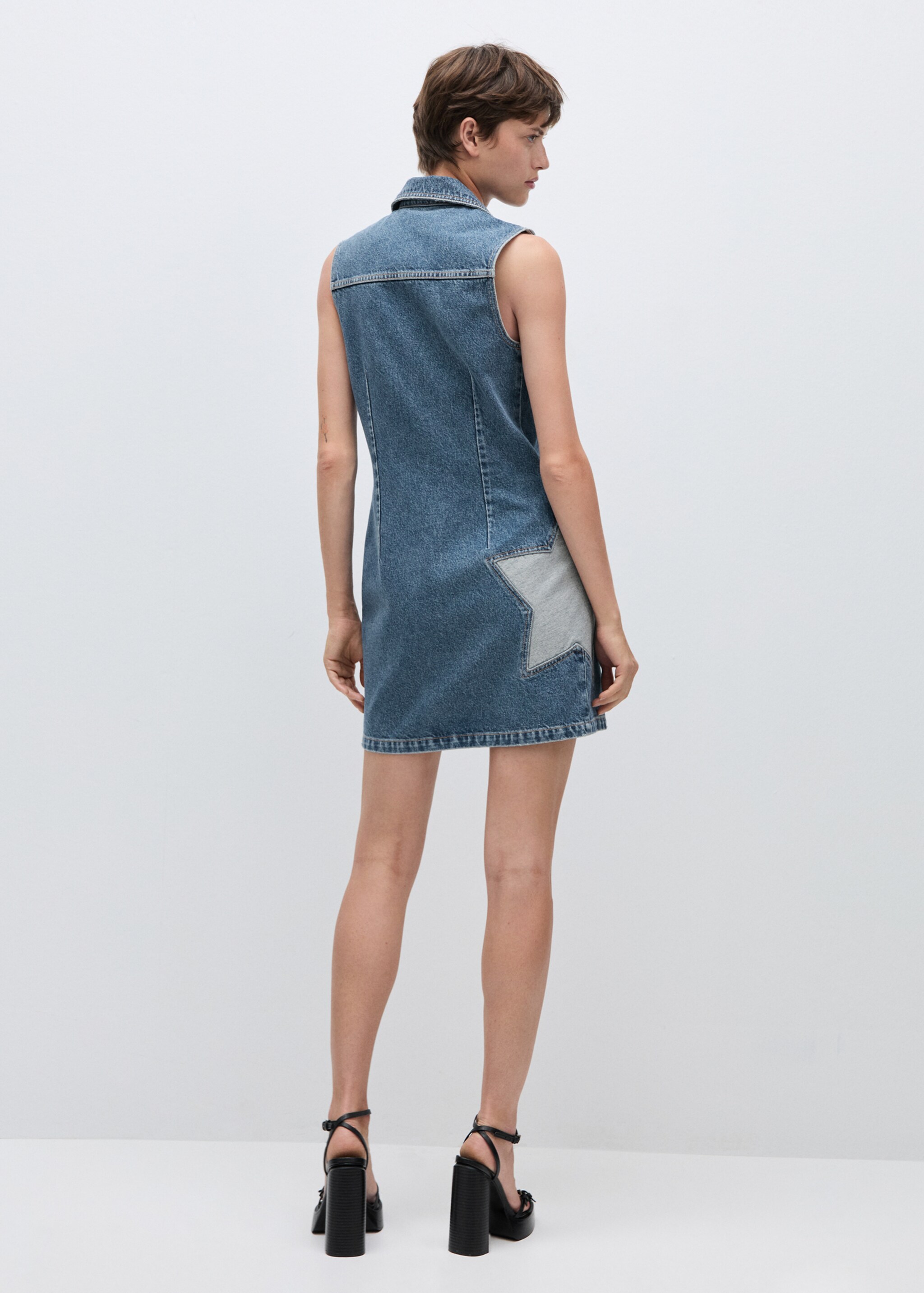 Robe en jean étoile - Verso de l’article, Bleu moyen. Ref: 77044065-00.