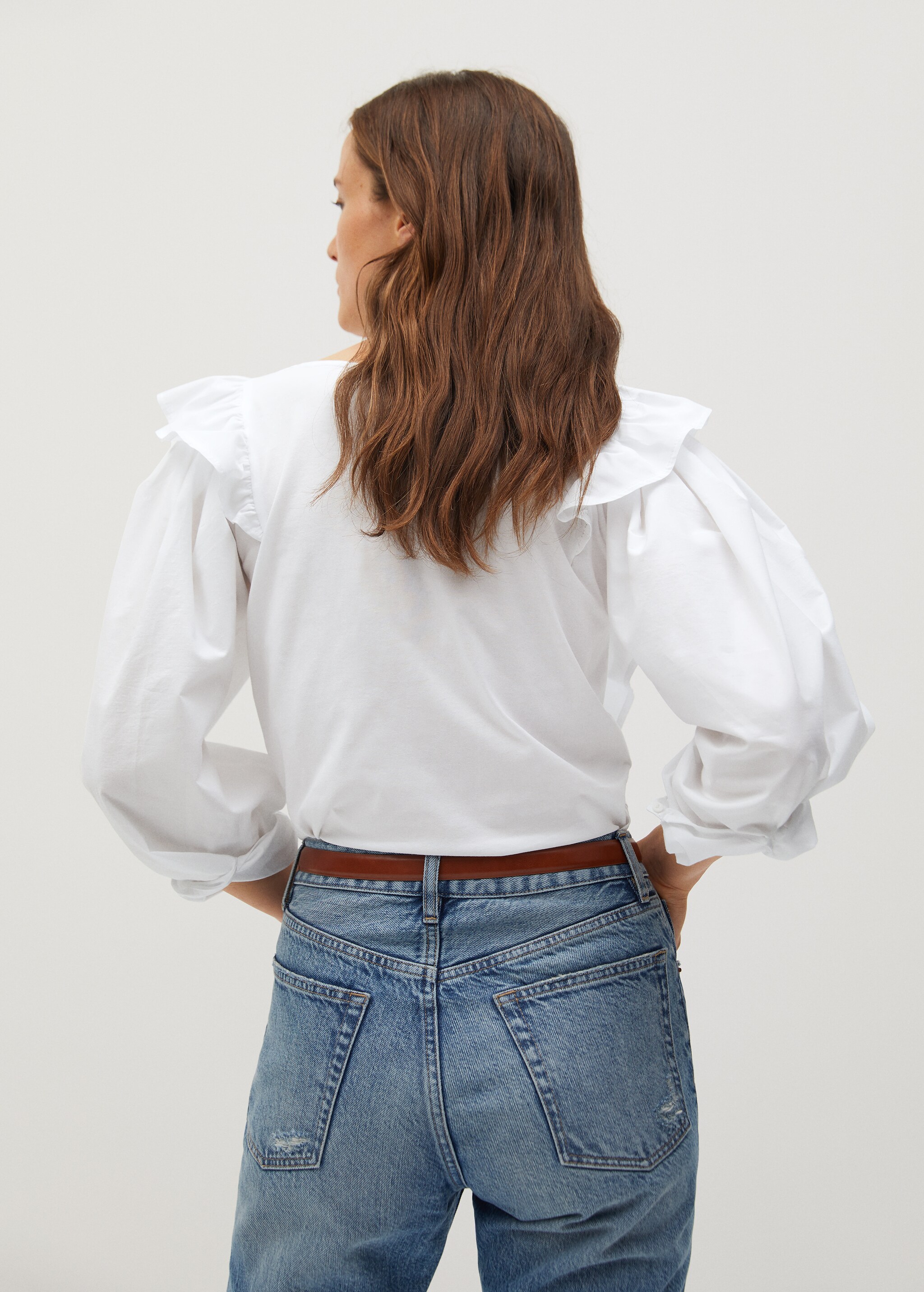 Organic cotton blouse with ruffles - Reverse of the article