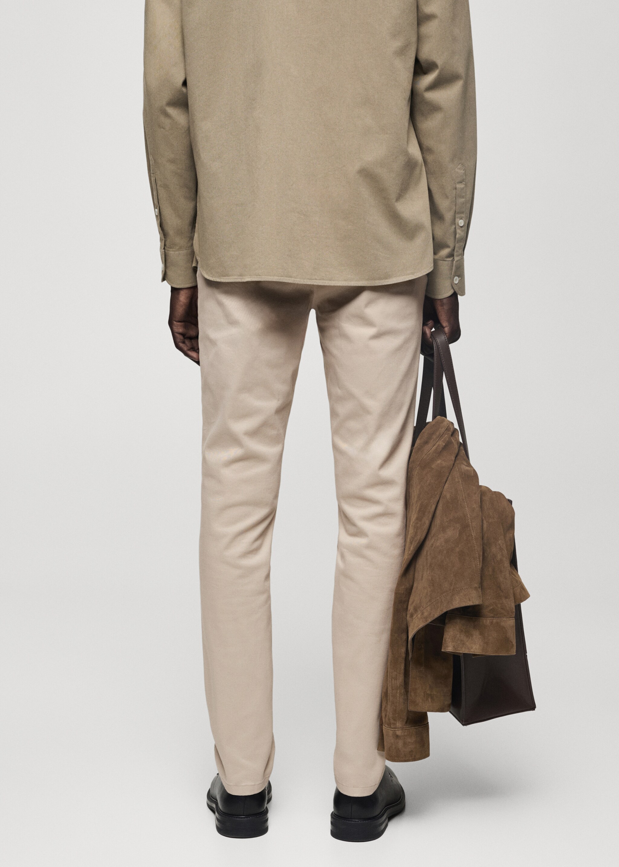 Pantalón chino slim fit sarga - Reverso del artículo