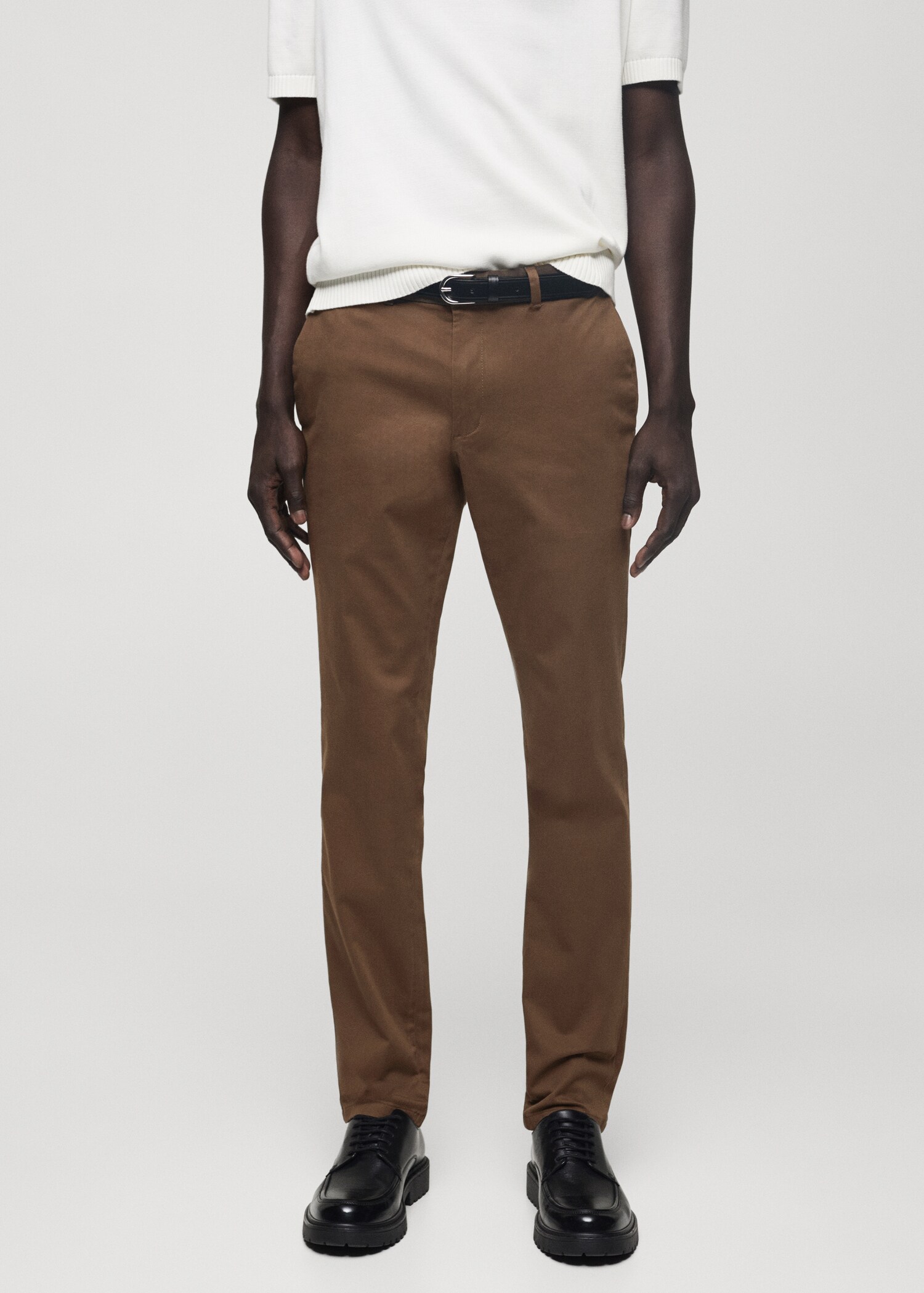 Pantalons xinesos slim fit sarja - Pla mig