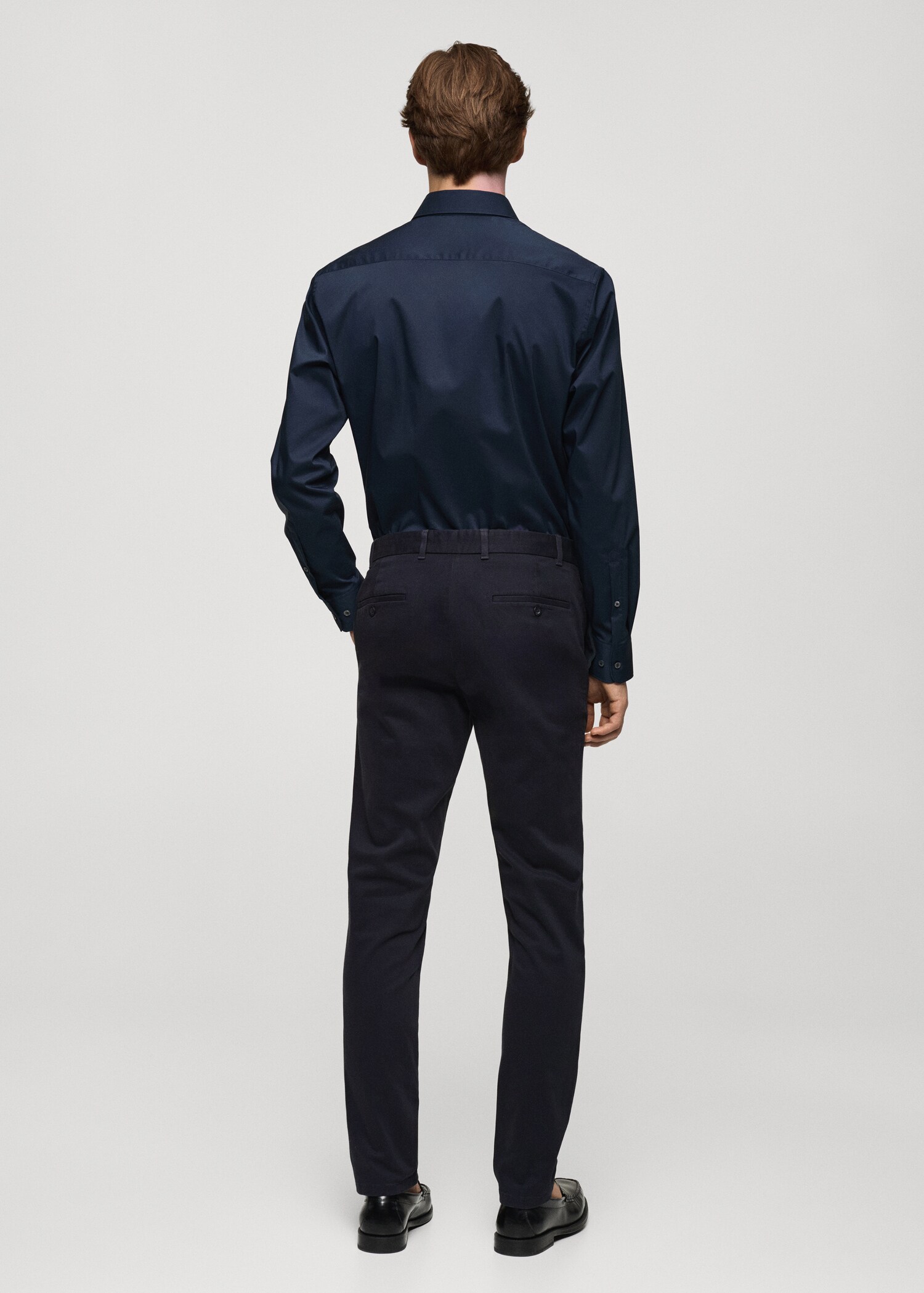 Pantalón chino slim fit sarga - Reverso del artículo