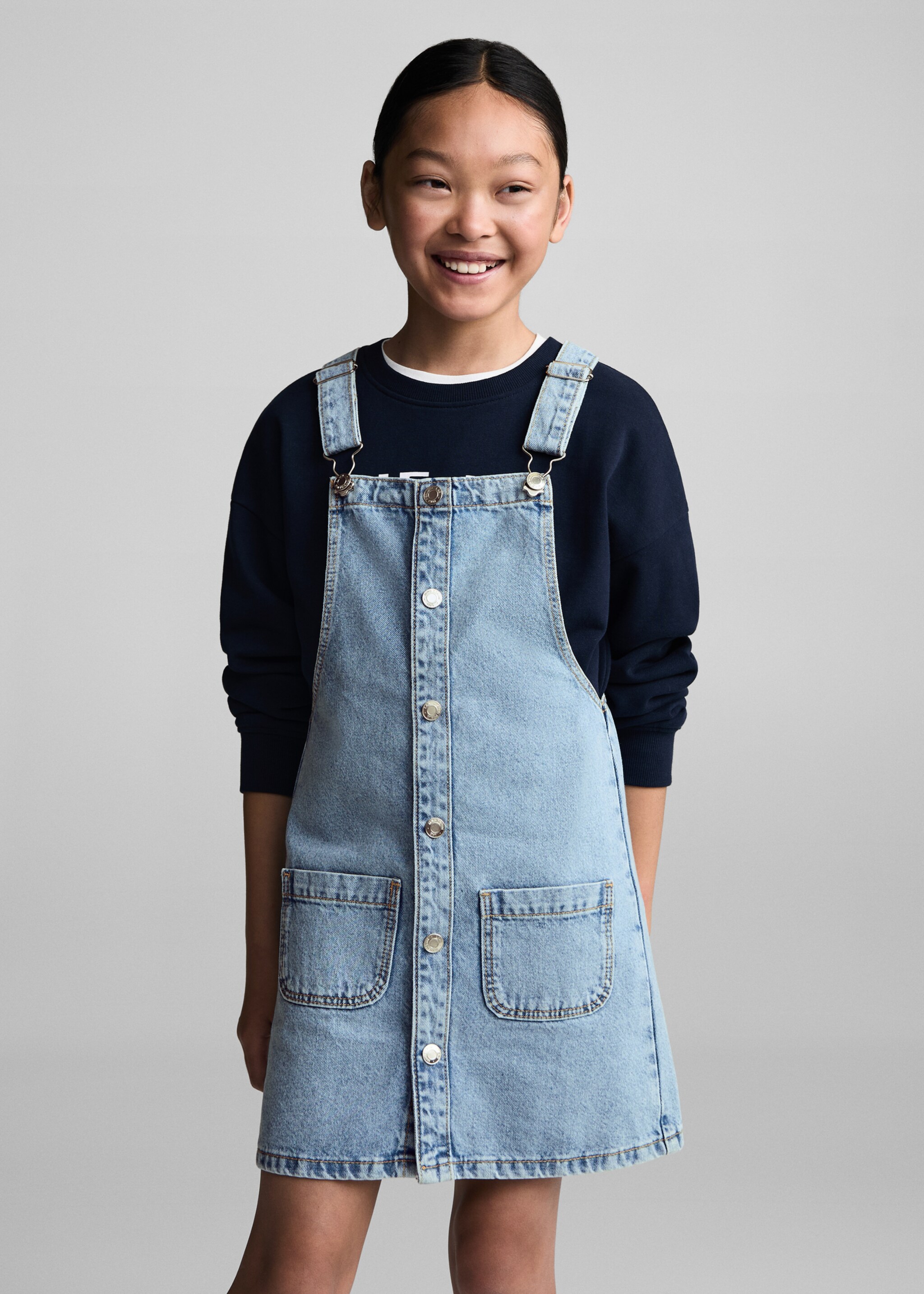 Vestido sem mangas de ganga curto - Plano médio