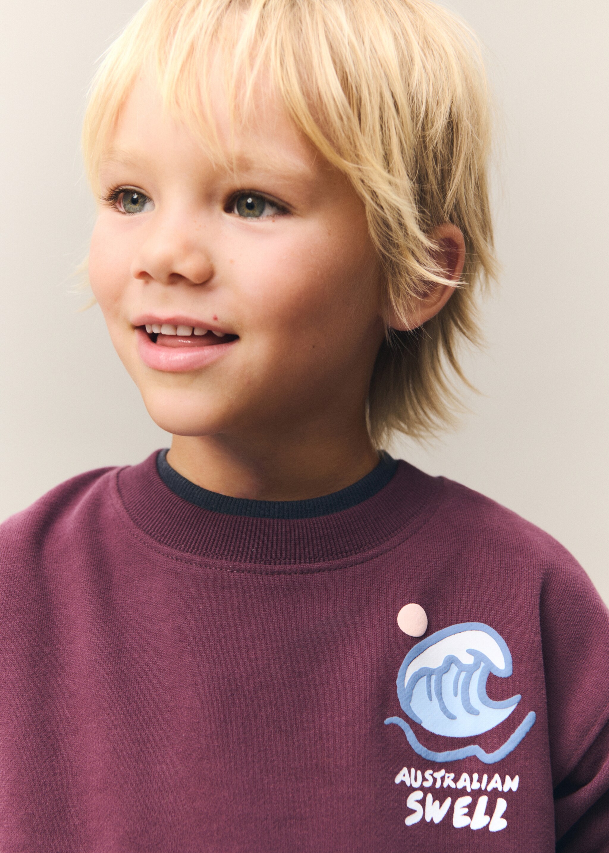 Side-pocket sweatshirt - Details of the article 5, Burgundy. Ref: 77044778-00.