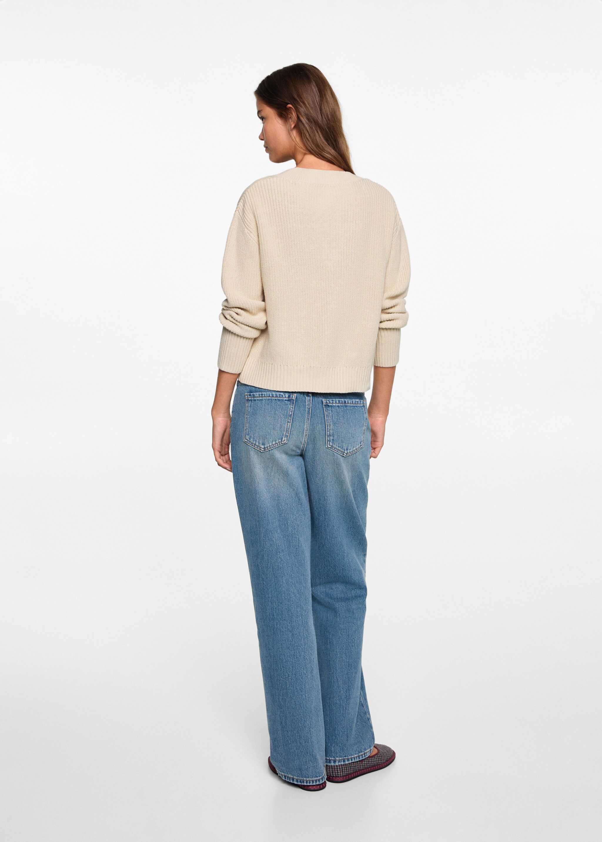 V-neck sweater - Reverse of the article, Beige. Ref: 77044786-00.