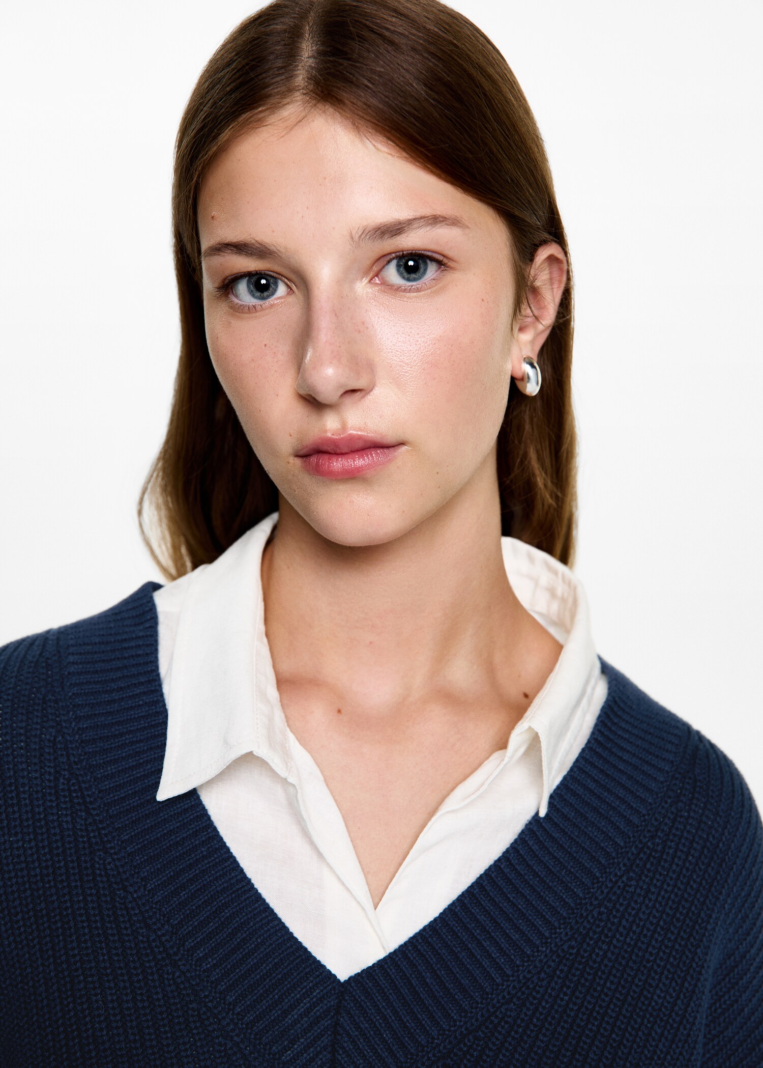 V-neck sweater - Details of the article 1