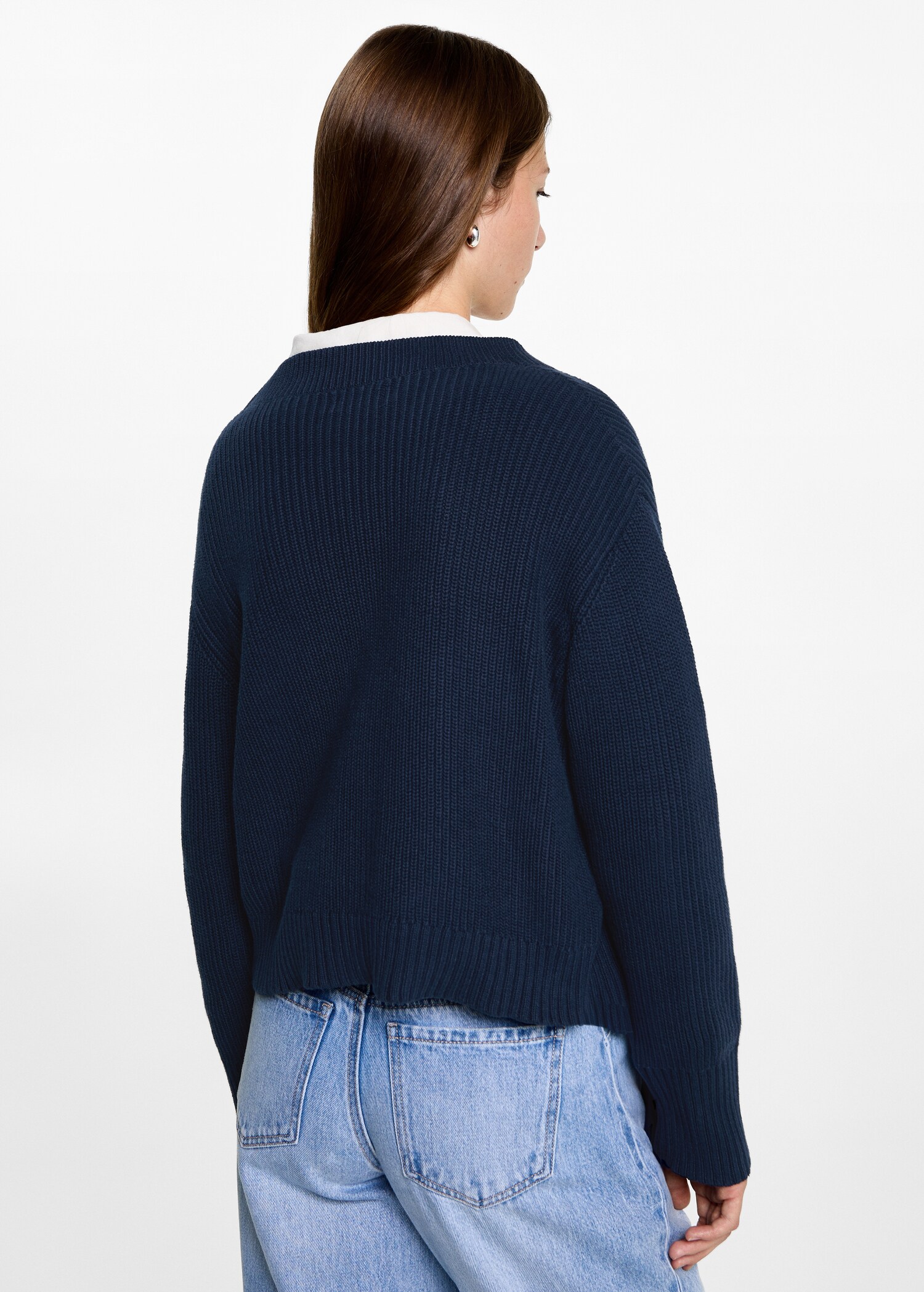V-neck sweater - Reverse of the article