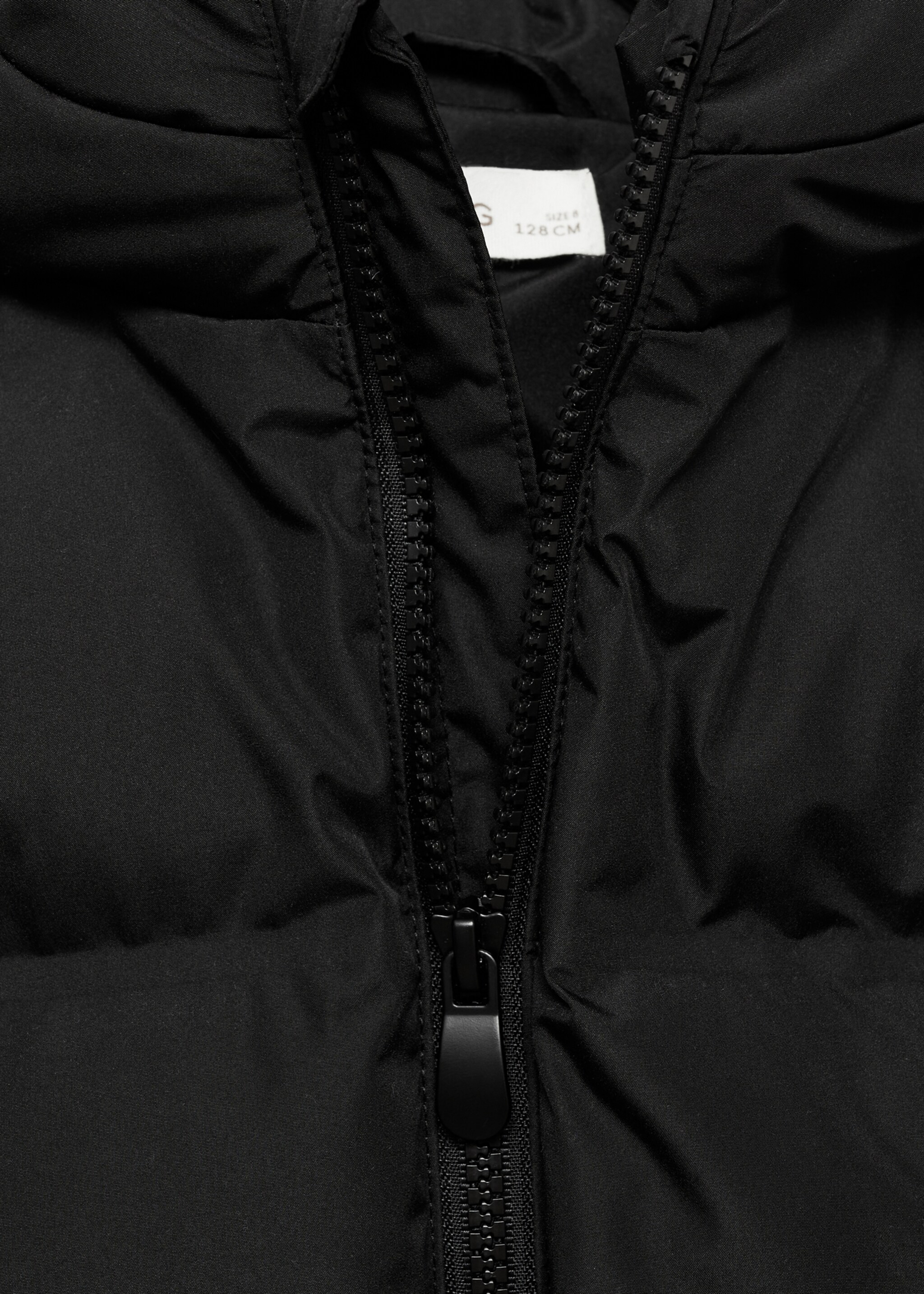 Anorak matelassé avec capuche - Détail de l'article 8, Noir. Ref: 77045147-00.