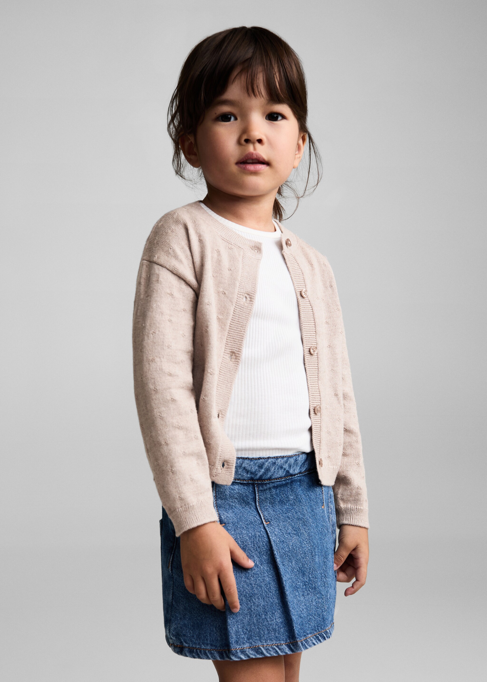 Button knit cardigan - Medium plane, Sand. Ref: 77045152-00.