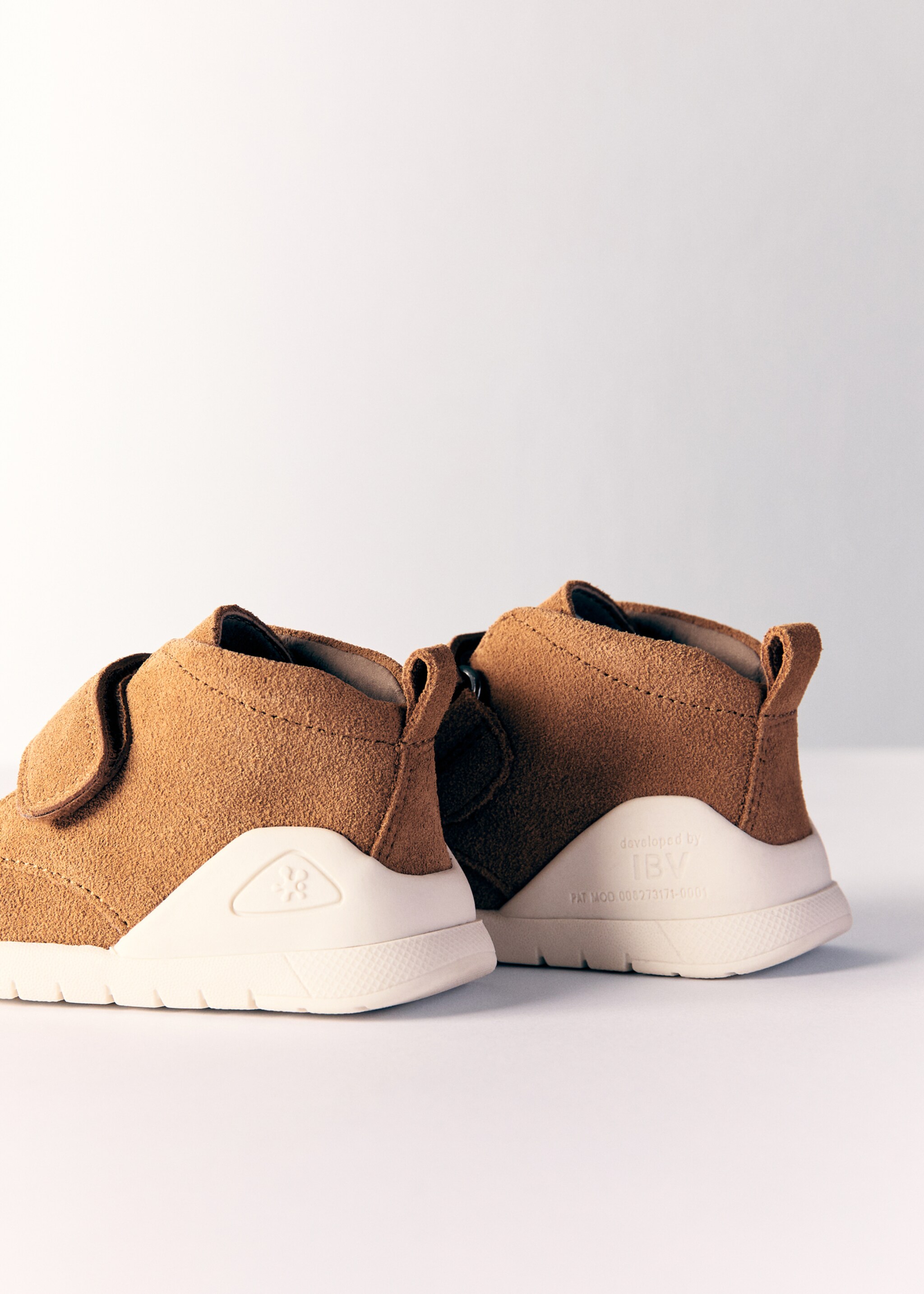 Ledersportschuhe Biomecanics - Detail des Artikels 5, Mittelbraun. Ref: 77045154-00.
