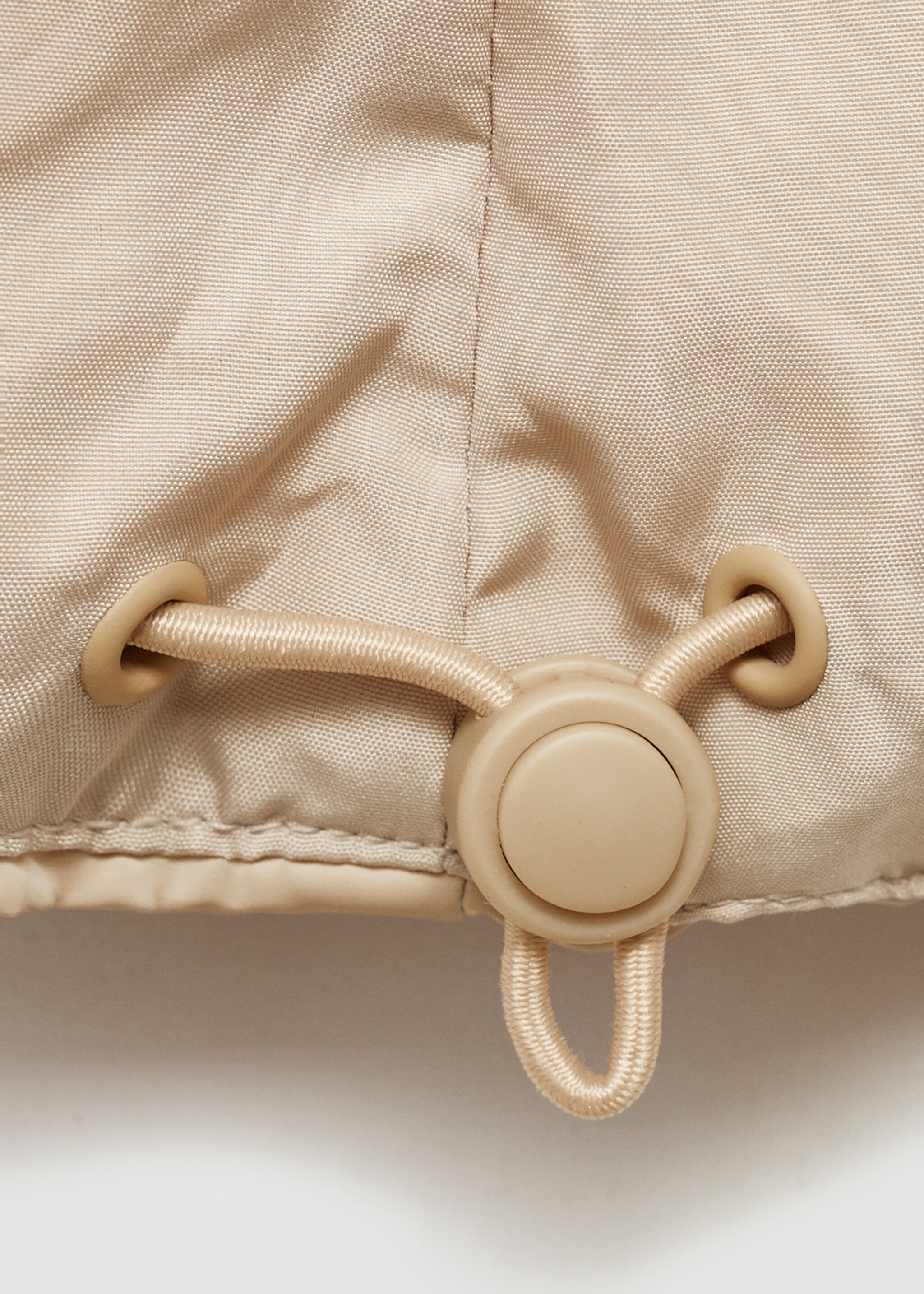 Steppanorak mit Taschen - Detail des Artikels 0, Beige. Ref: 77045629-00.