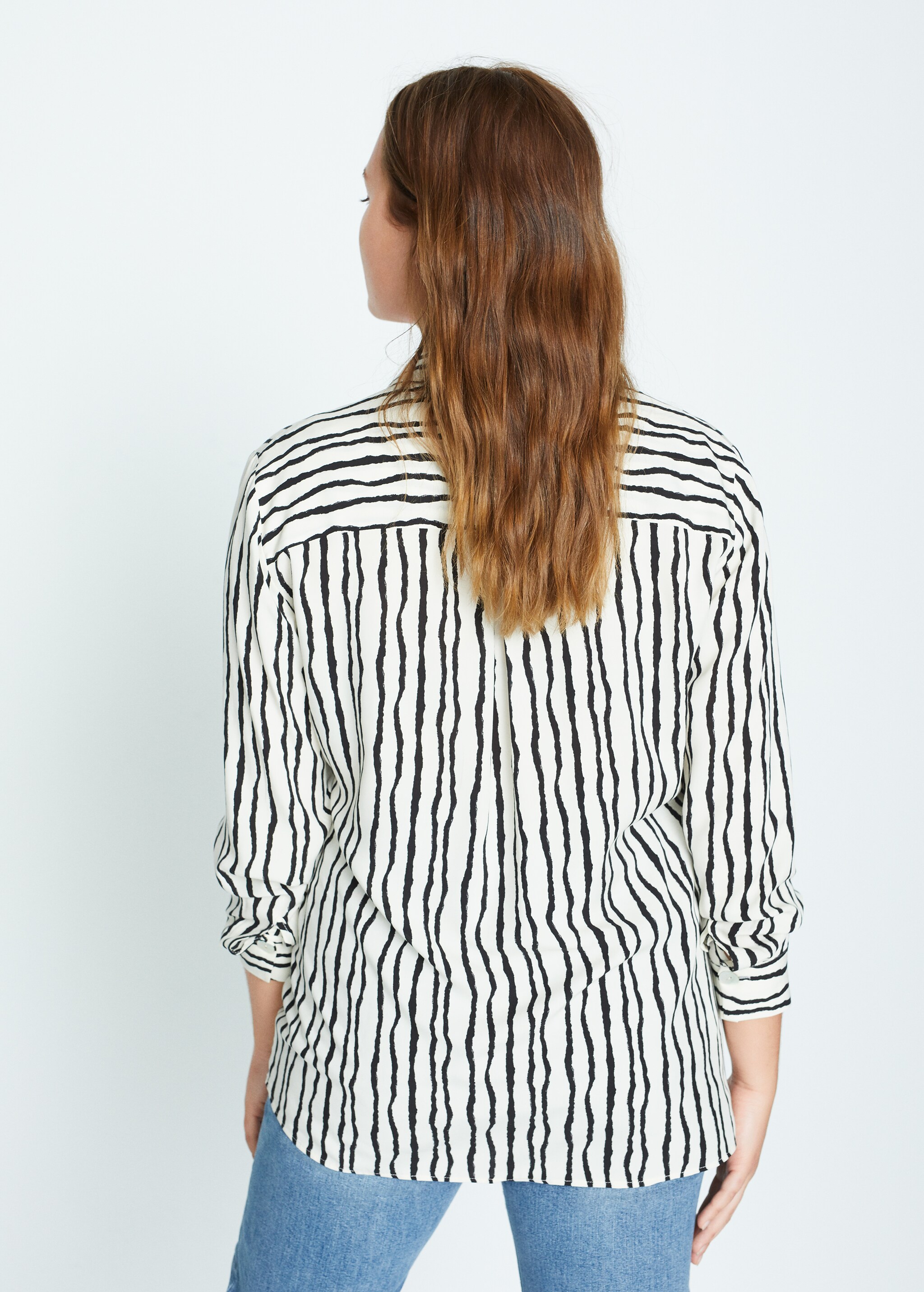 Flowy printed blouse - Reverse of the article