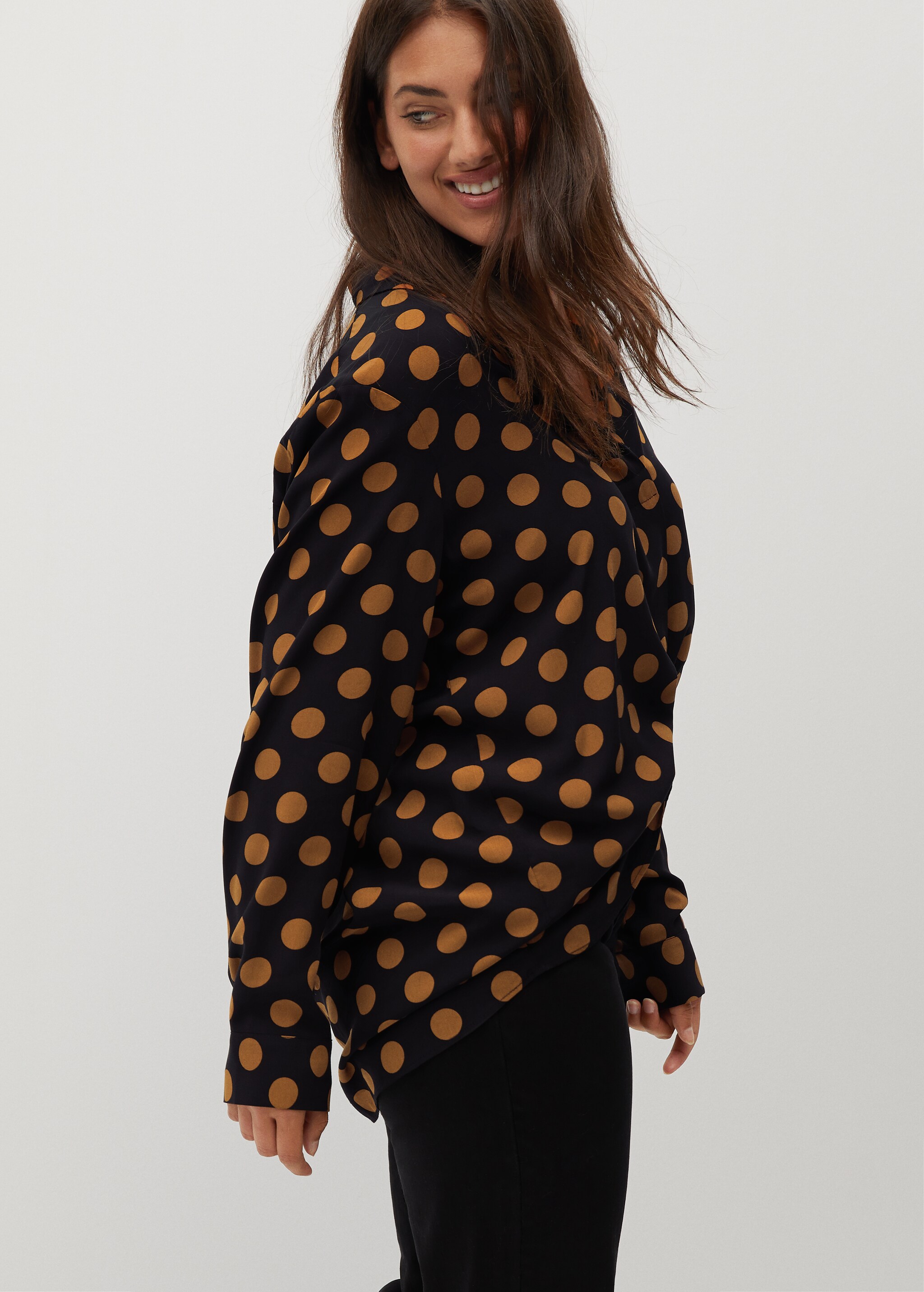 Flowy printed blouse - Details of the article 2