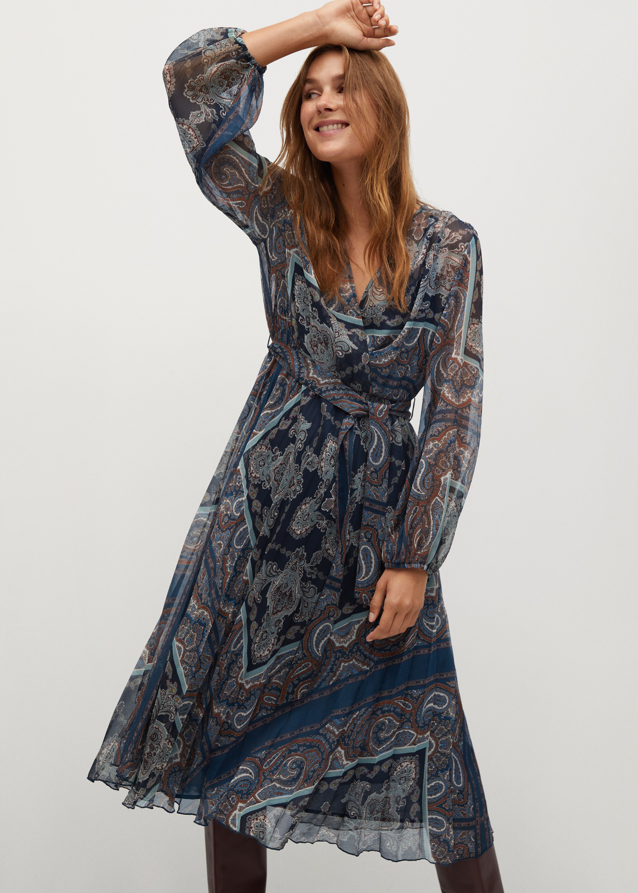 Vestido fluido estampado - Plano medio