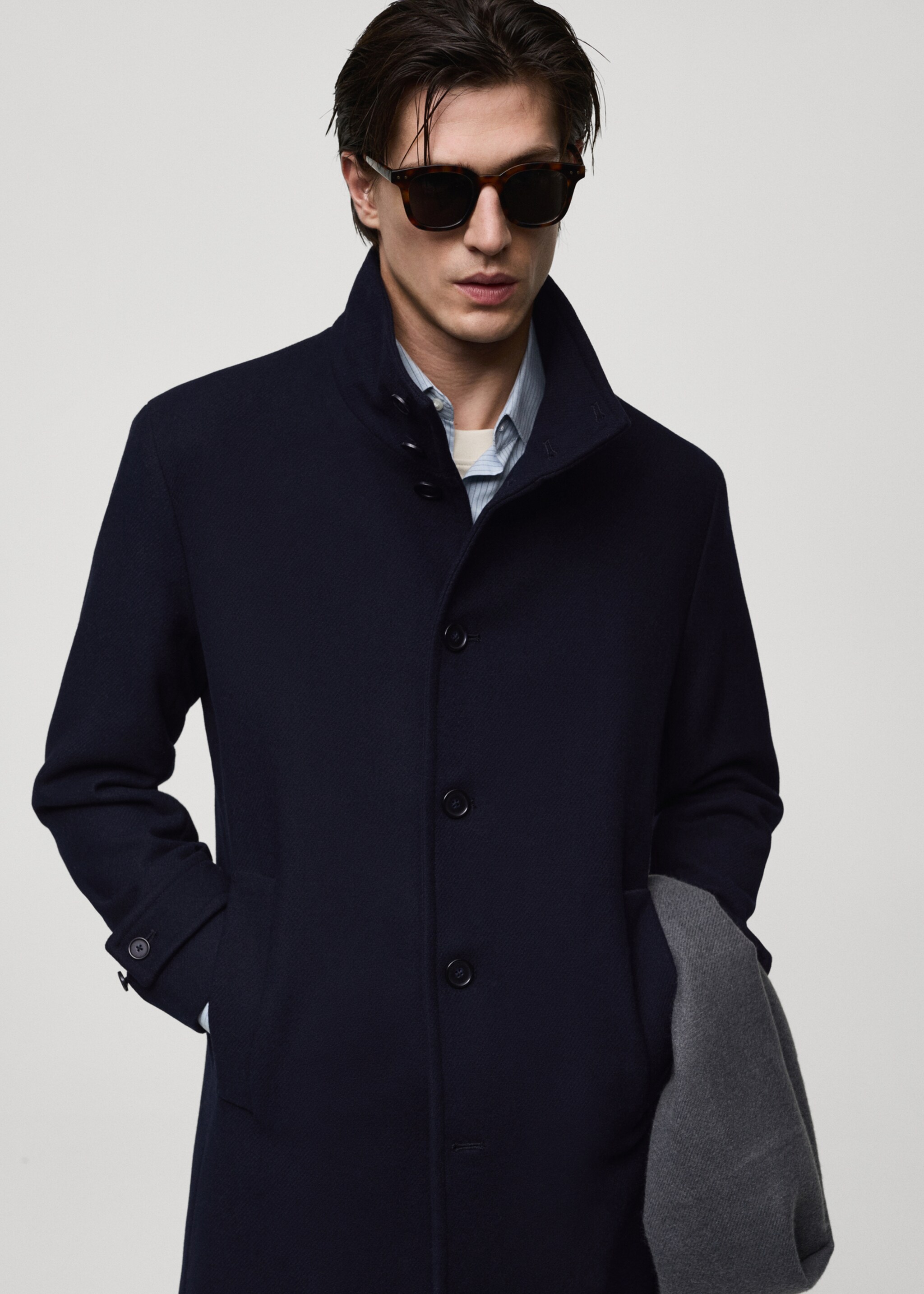 Wool funnel neck coat - Details of the article 2, Dark Navy. Ref: 77045967-00.