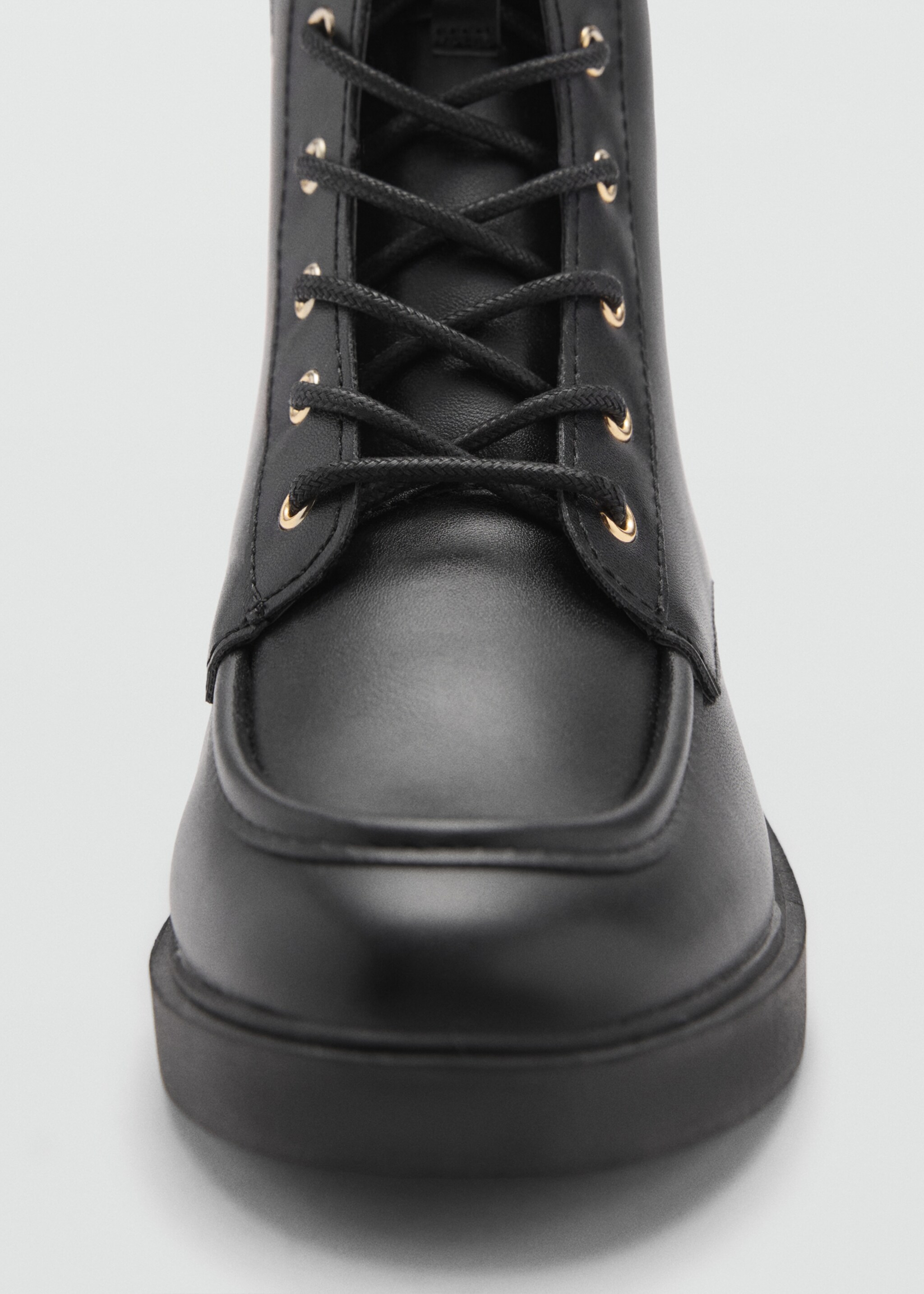 Bottines à boucle - Détail de l'article 3, Noir. Ref: 77045969-00.