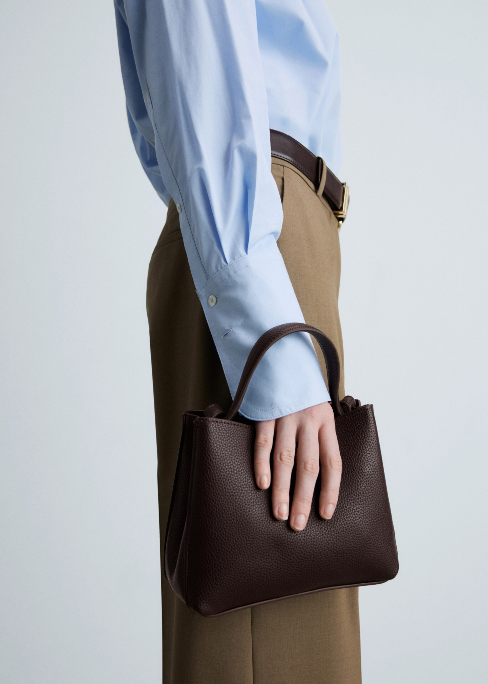 Mini shopper bag with metallic detail - Details of the article 9, Chocolate. Ref: 77046000-00.