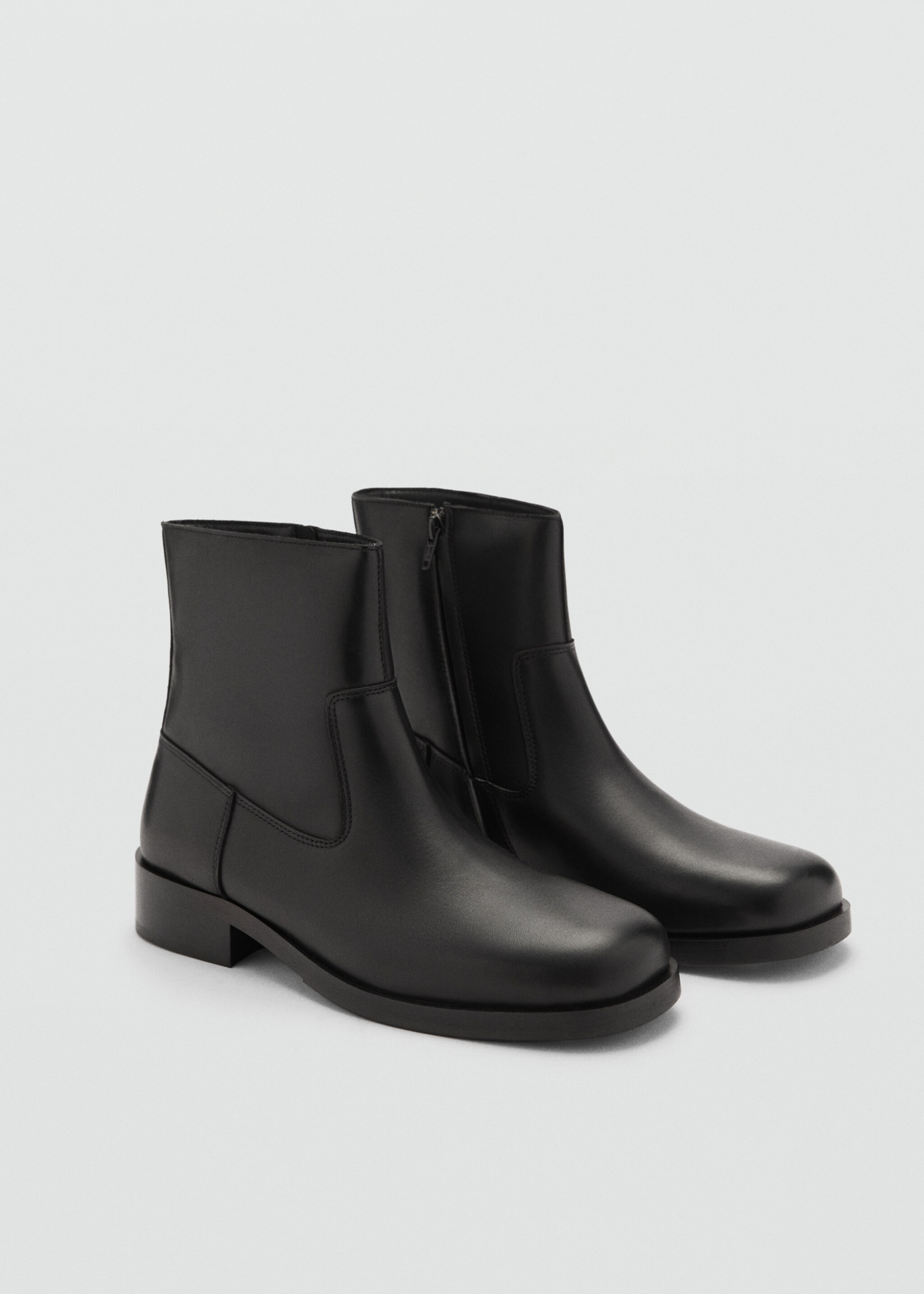 Squared toe leather ankle boots - Medium plane, Black. Ref: 77046006-00.