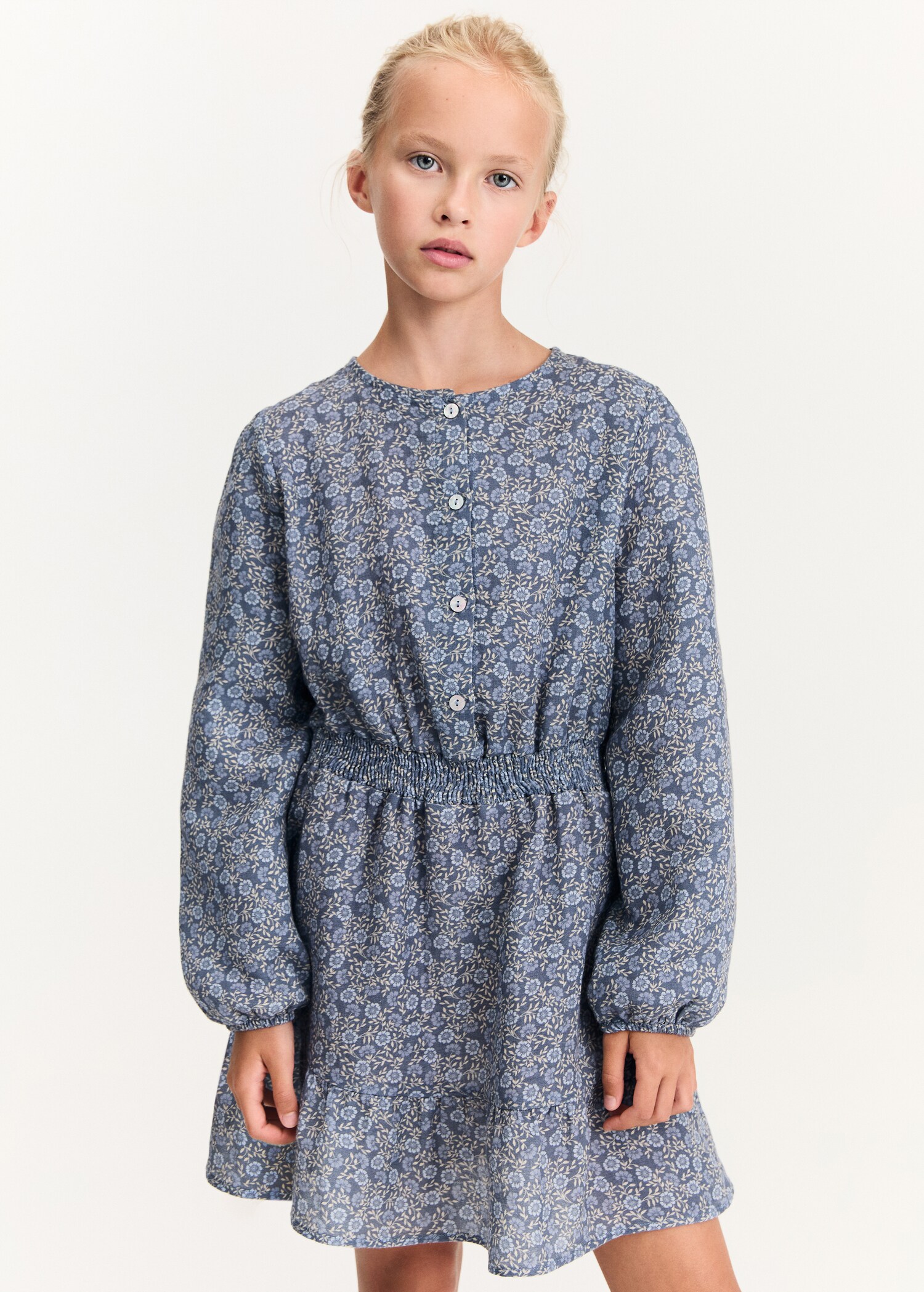 Florales Kleid mit Knöpfen - Mittlere Ansicht