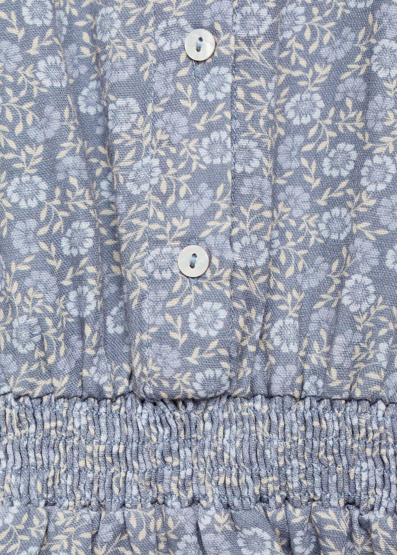 Florales Kleid mit Knöpfen - Detail des Artikels 8