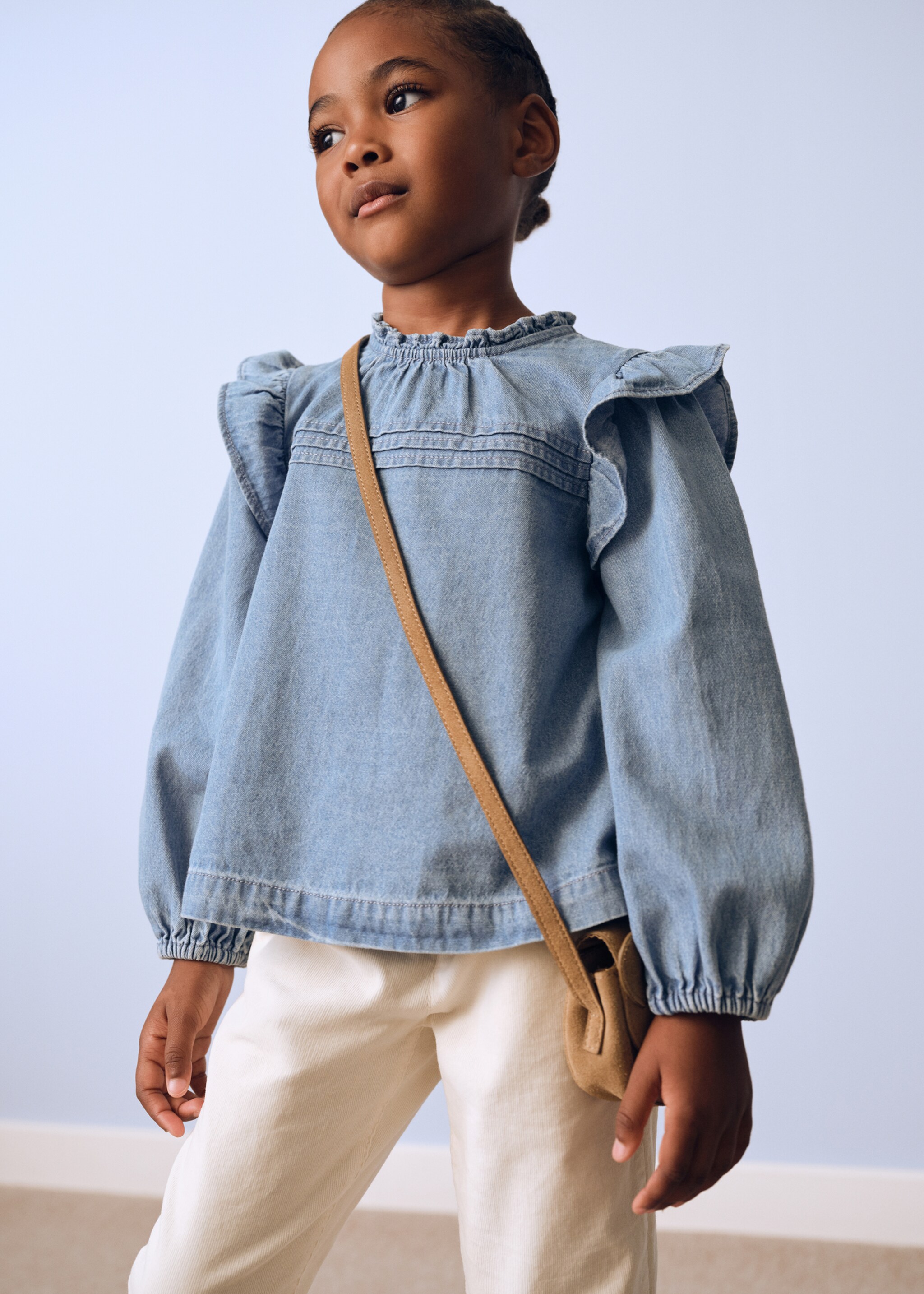 Blusa denim volante - Detalle del artículo 6, Azul medio. Ref: 77046342-00.