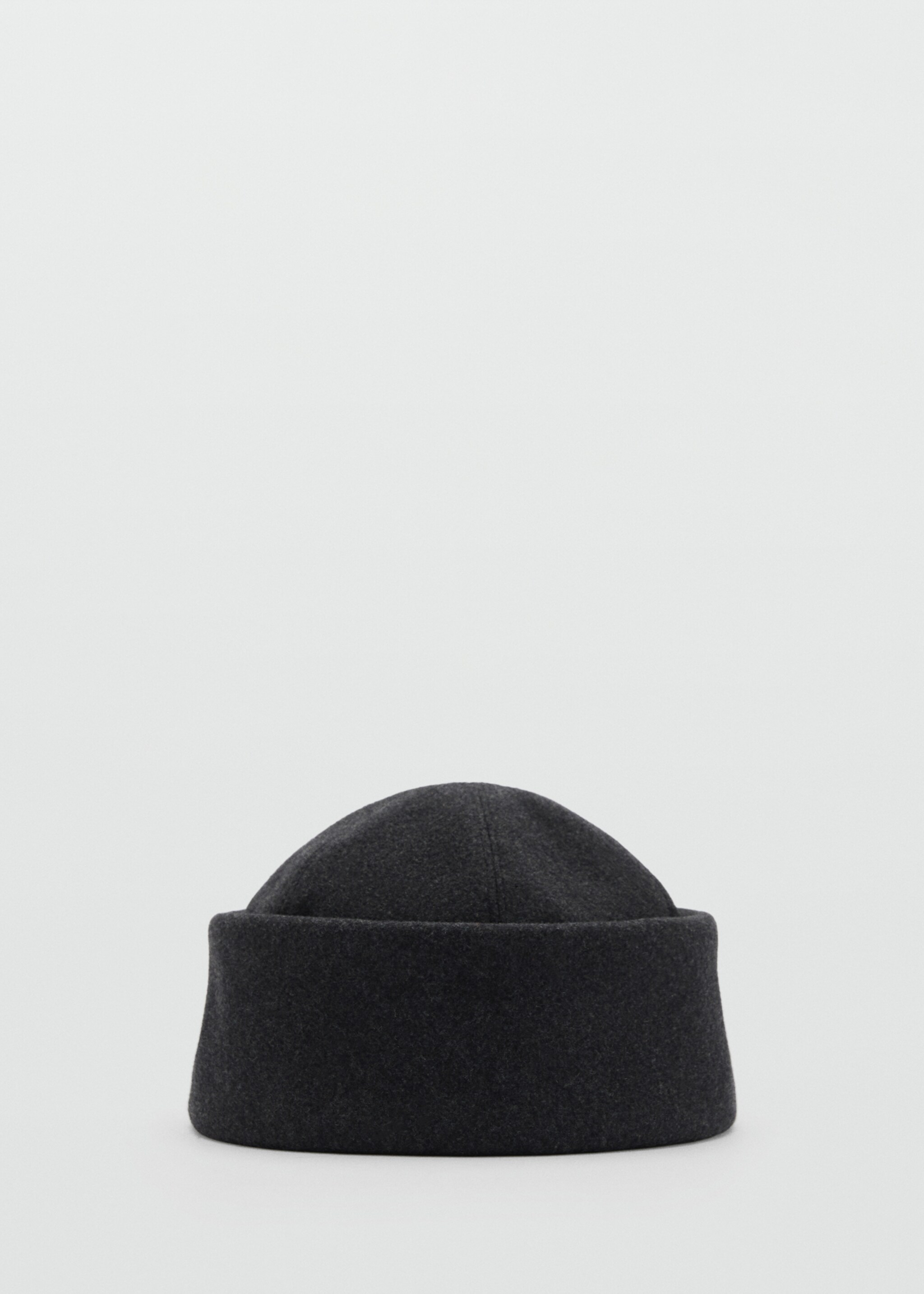 Wool hat with cuffs - Article without model