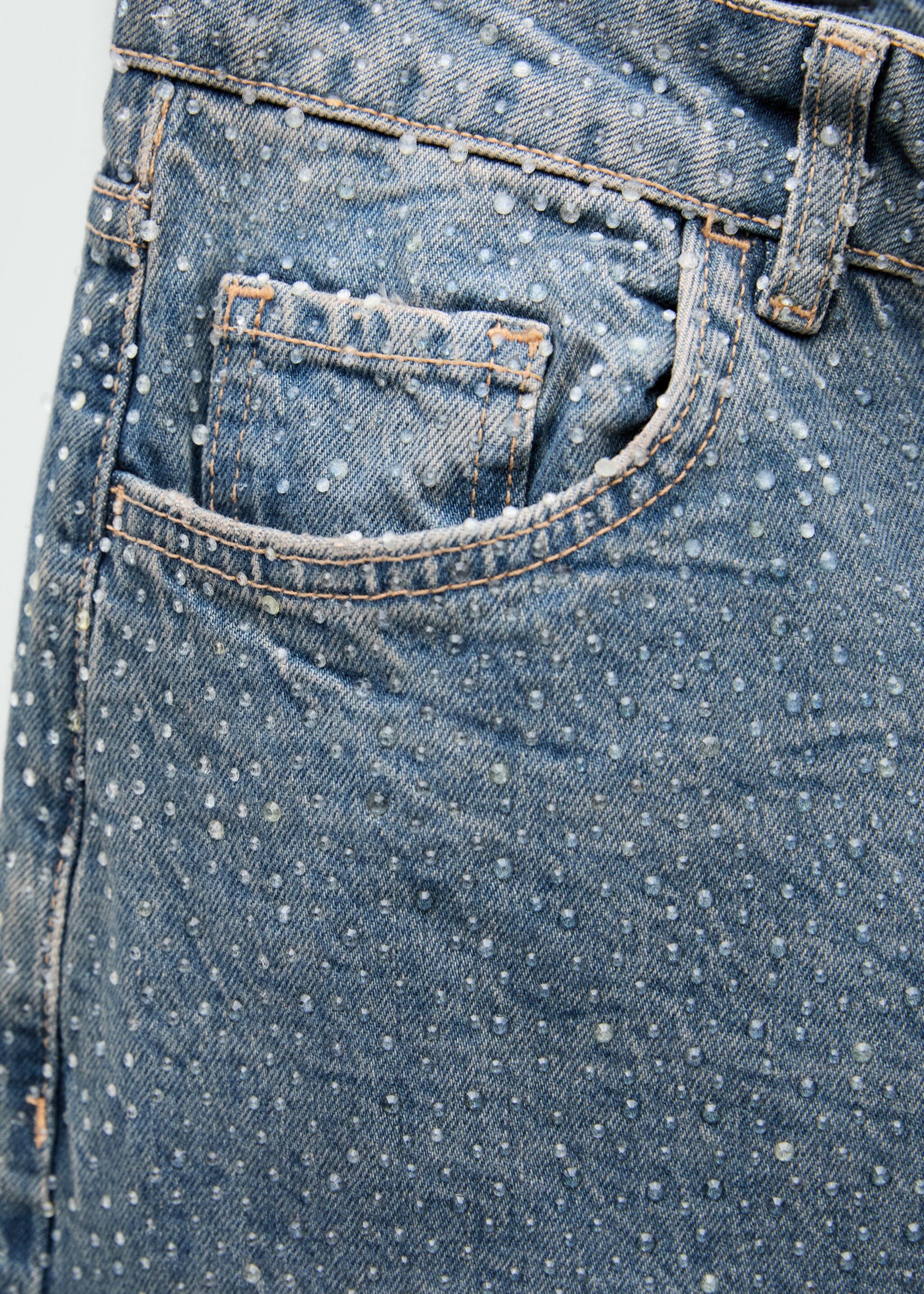 Gerade Strass-Jeans - Detail des Artikels 0, Mittelblau. Ref: 77046355-00.