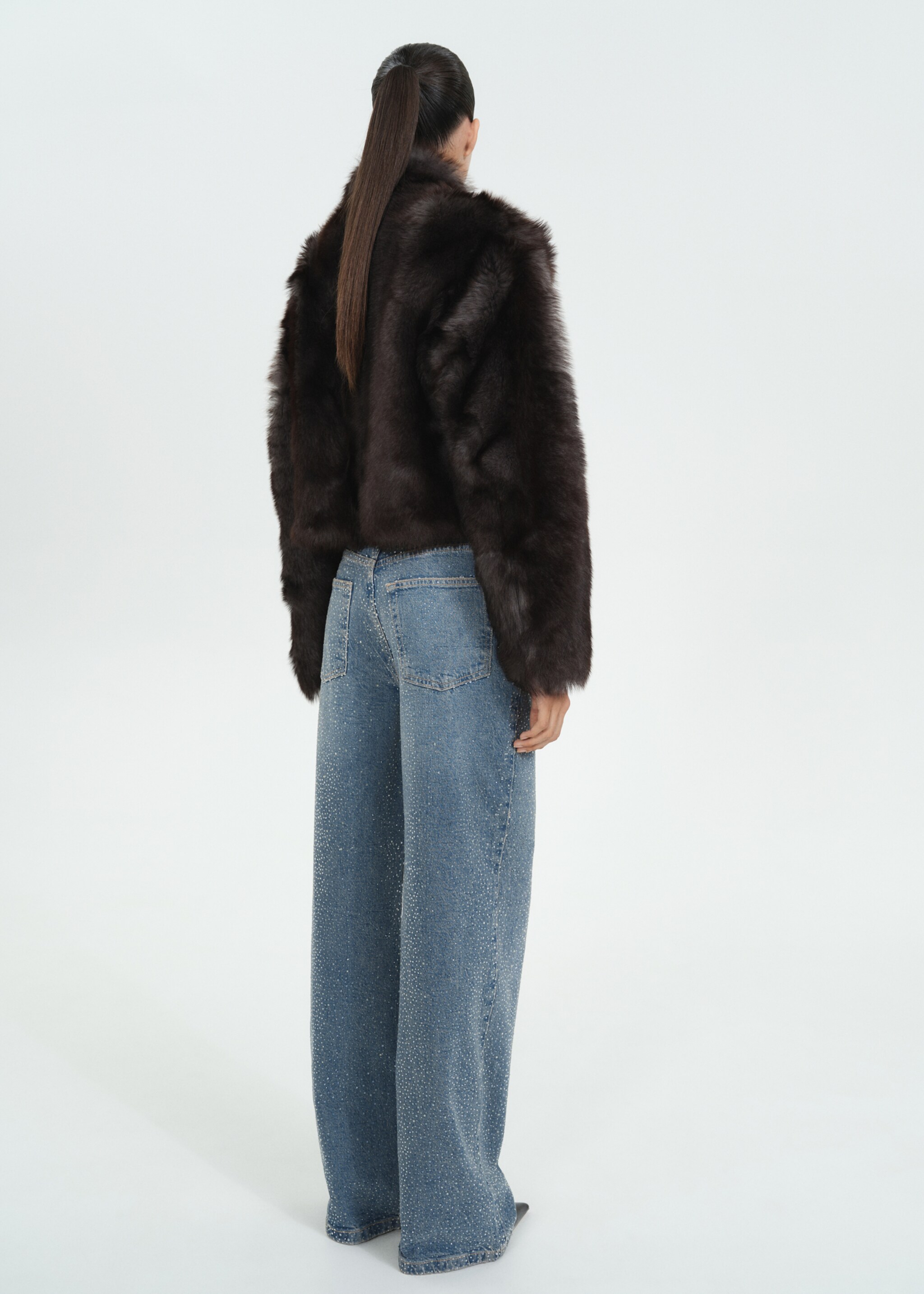 Gerade Strass-Jeans - Rückseite des Artikels, Mittelblau. Ref: 77046355-00.