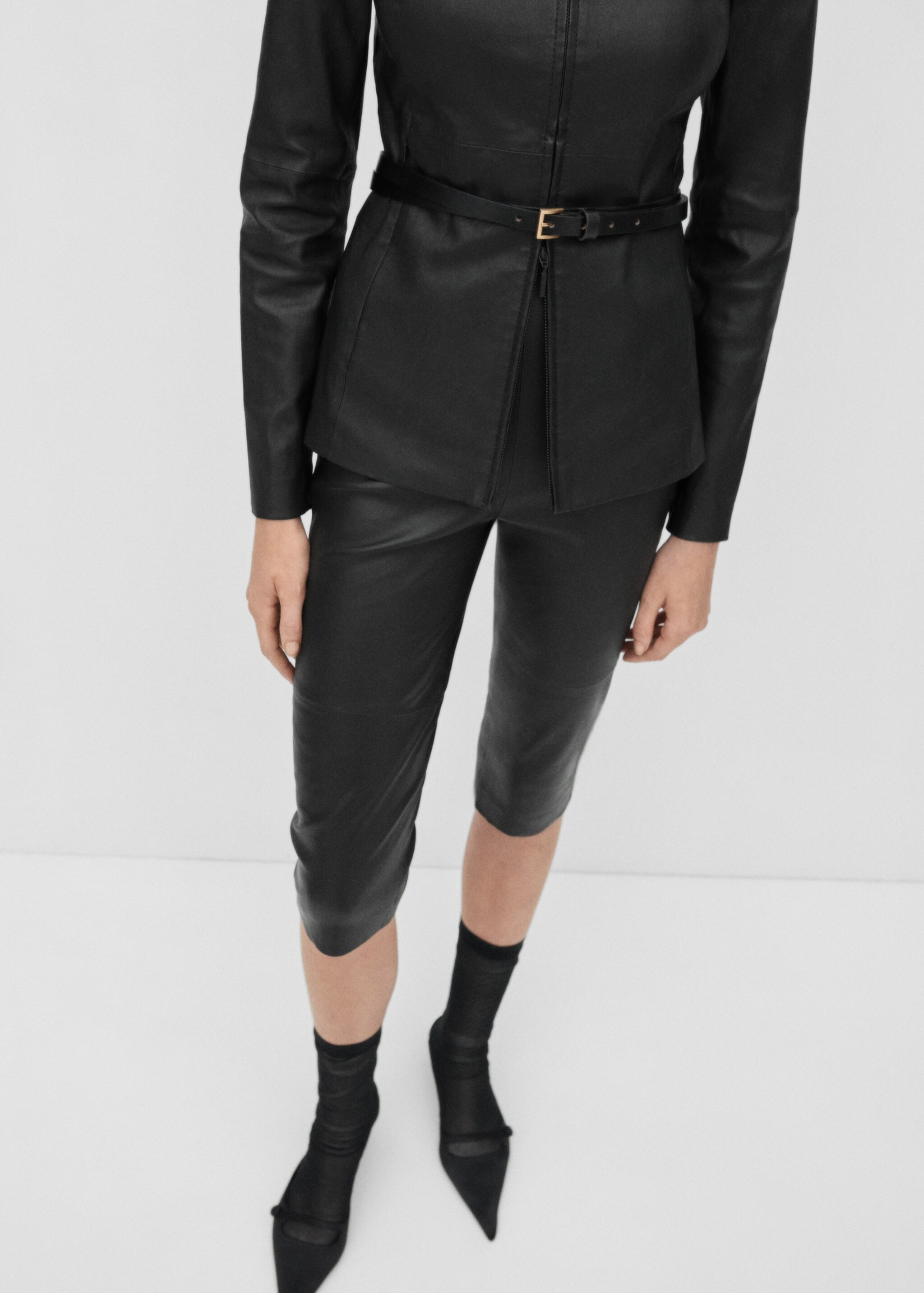 Capri leather leggings - Details of the article 6, Black. Ref: 77046356-00.