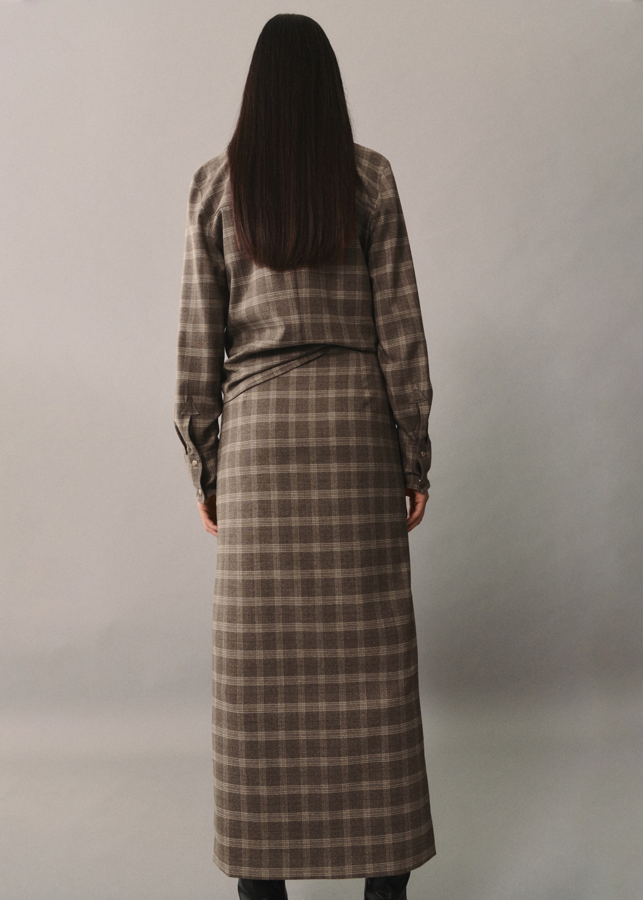 Check overshirt with pockets - Reverse of the article, Beige. Ref: 77046727-00.