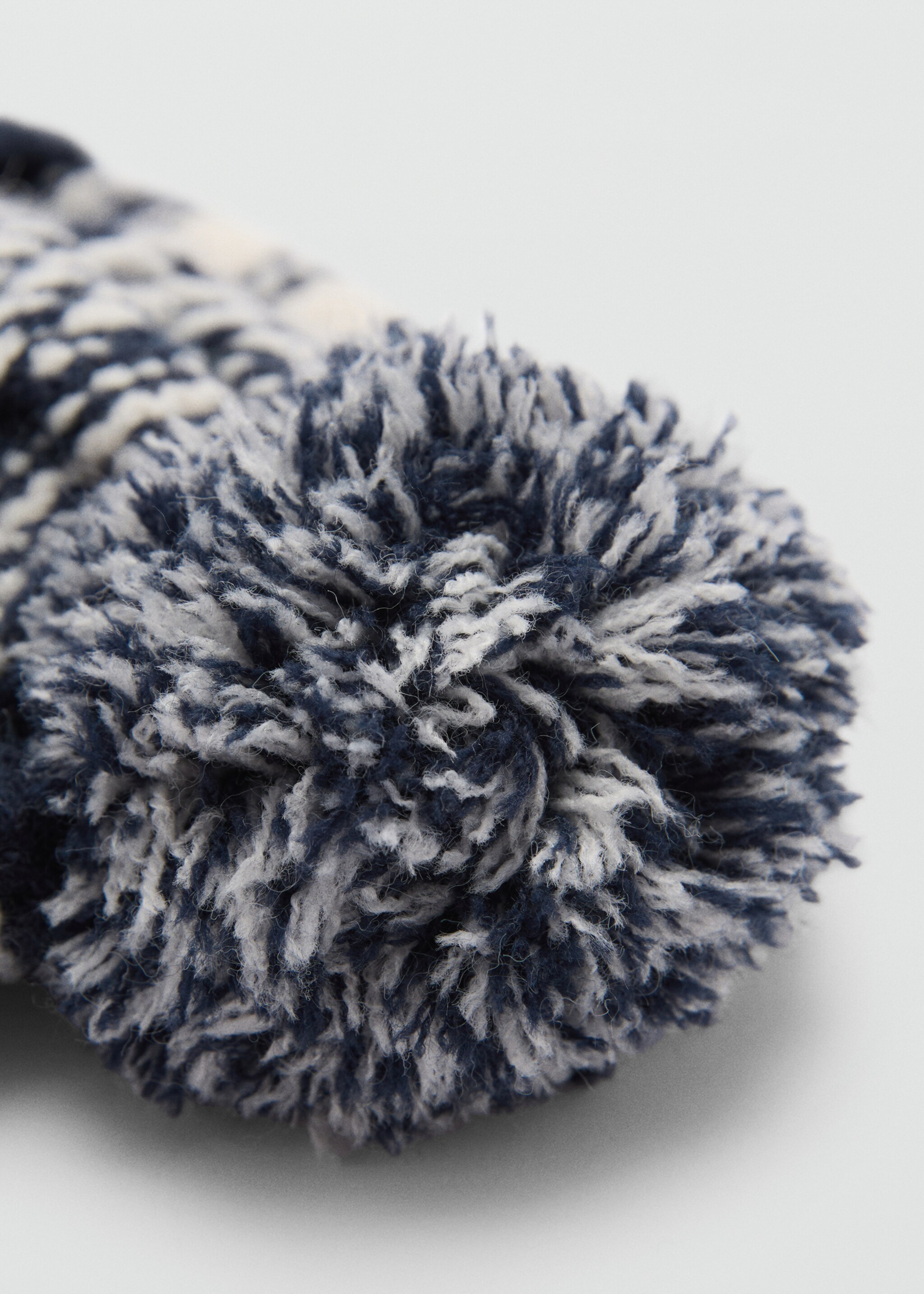 Jacquard pompom beanie - Details of the article 1