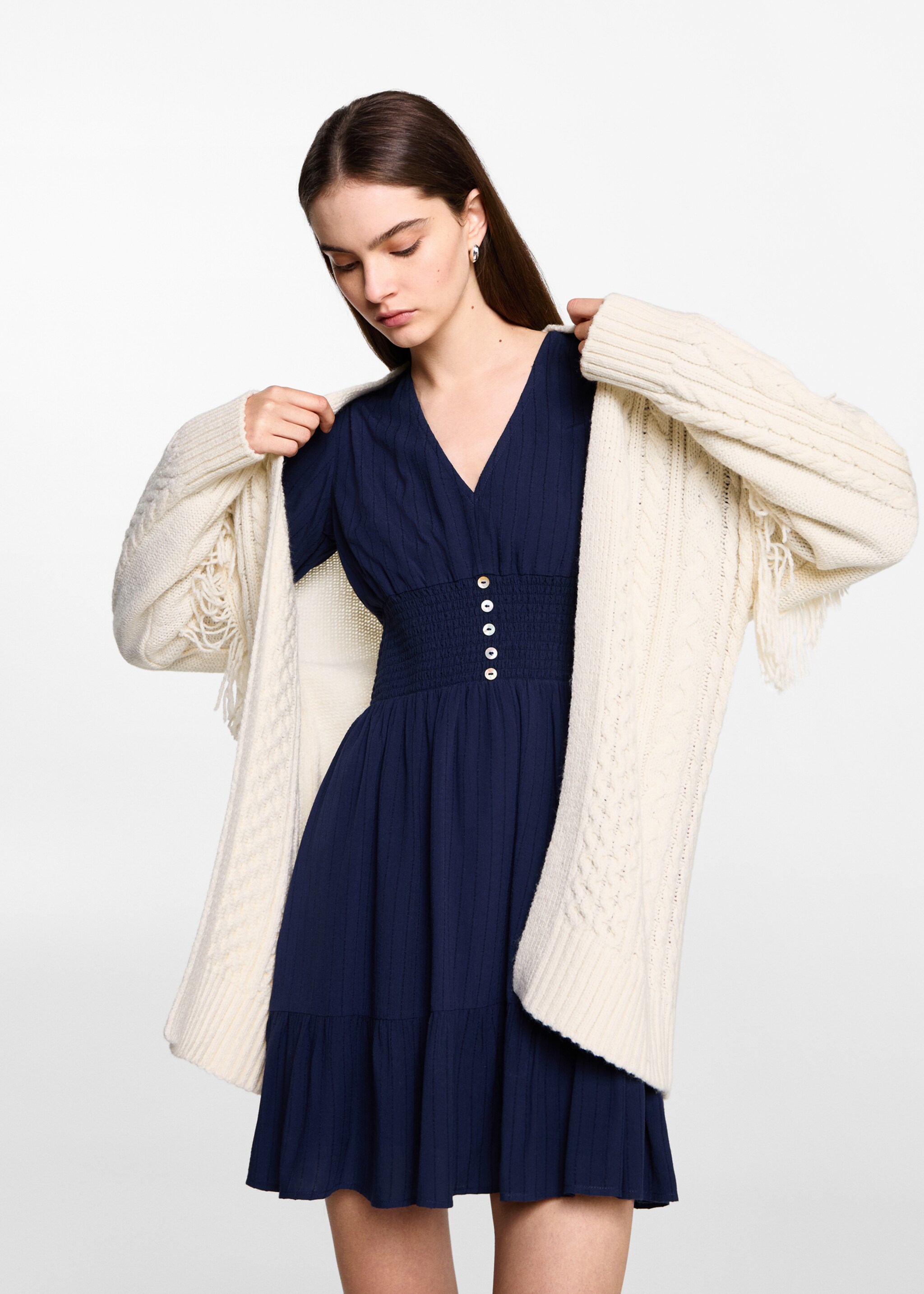 Cable knit cardigan with fringes - Medium plane, Ecru. Ref: 77046746-00.