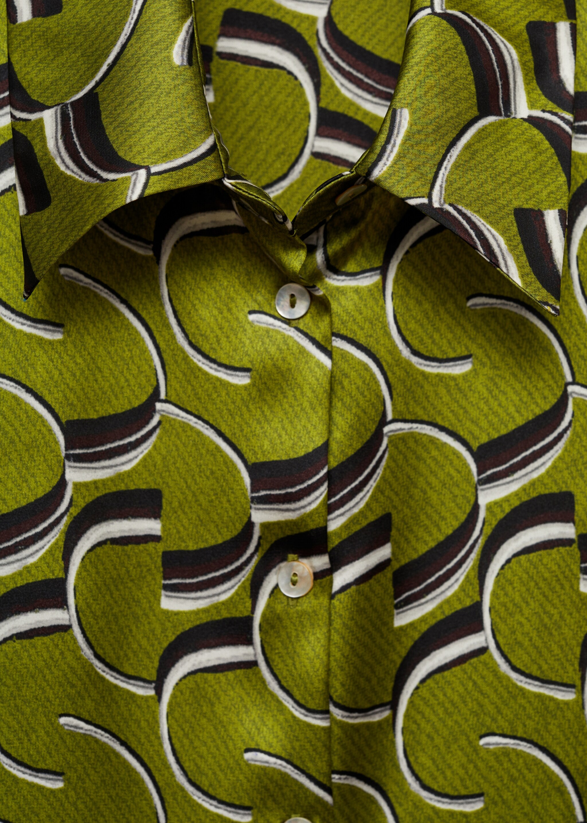 Satin print shirt - Details of the article 8, Green. Ref: 77046751-00.
