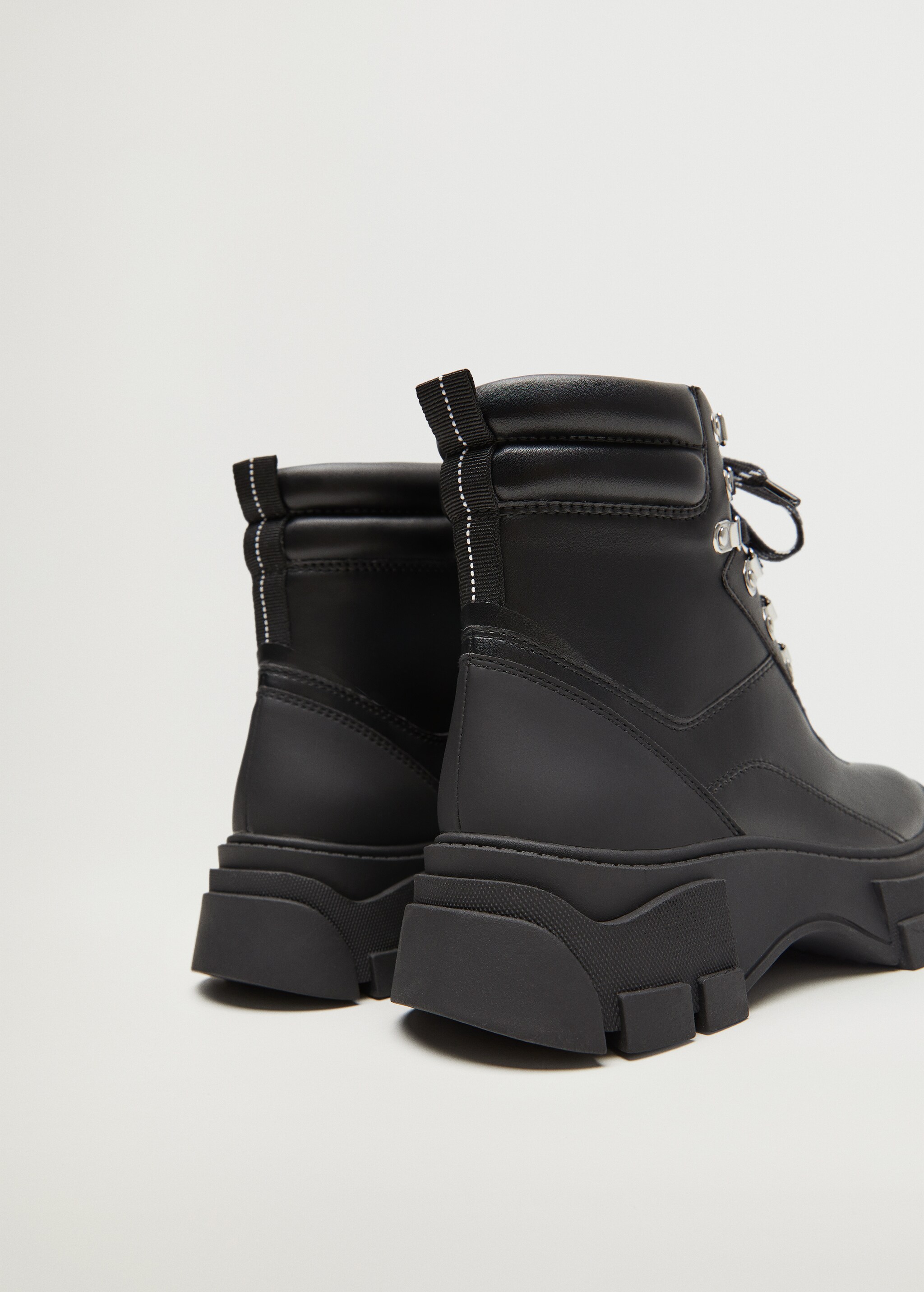 Bota montaña cordones - Detalle del artículo 2