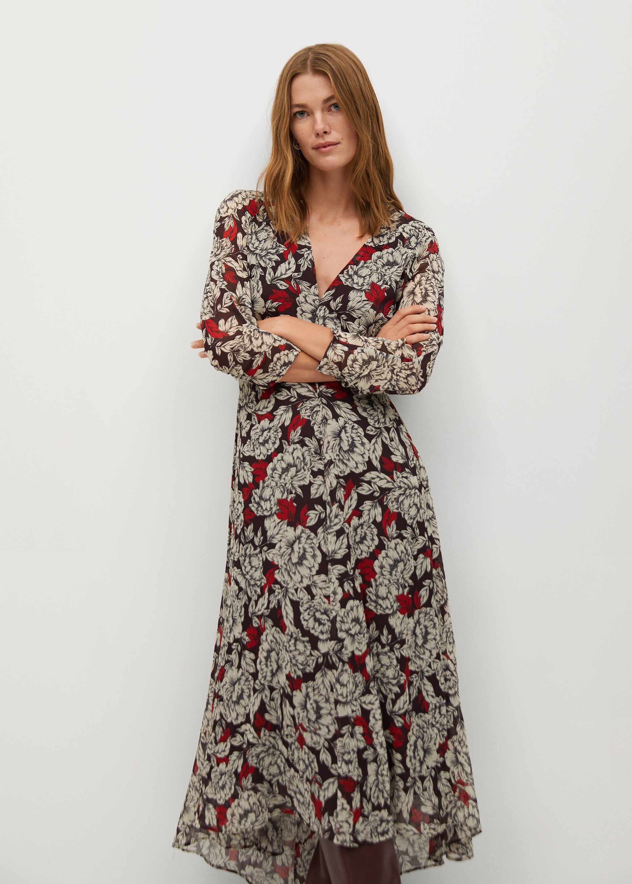 Vestido diseño flores - Plano medio