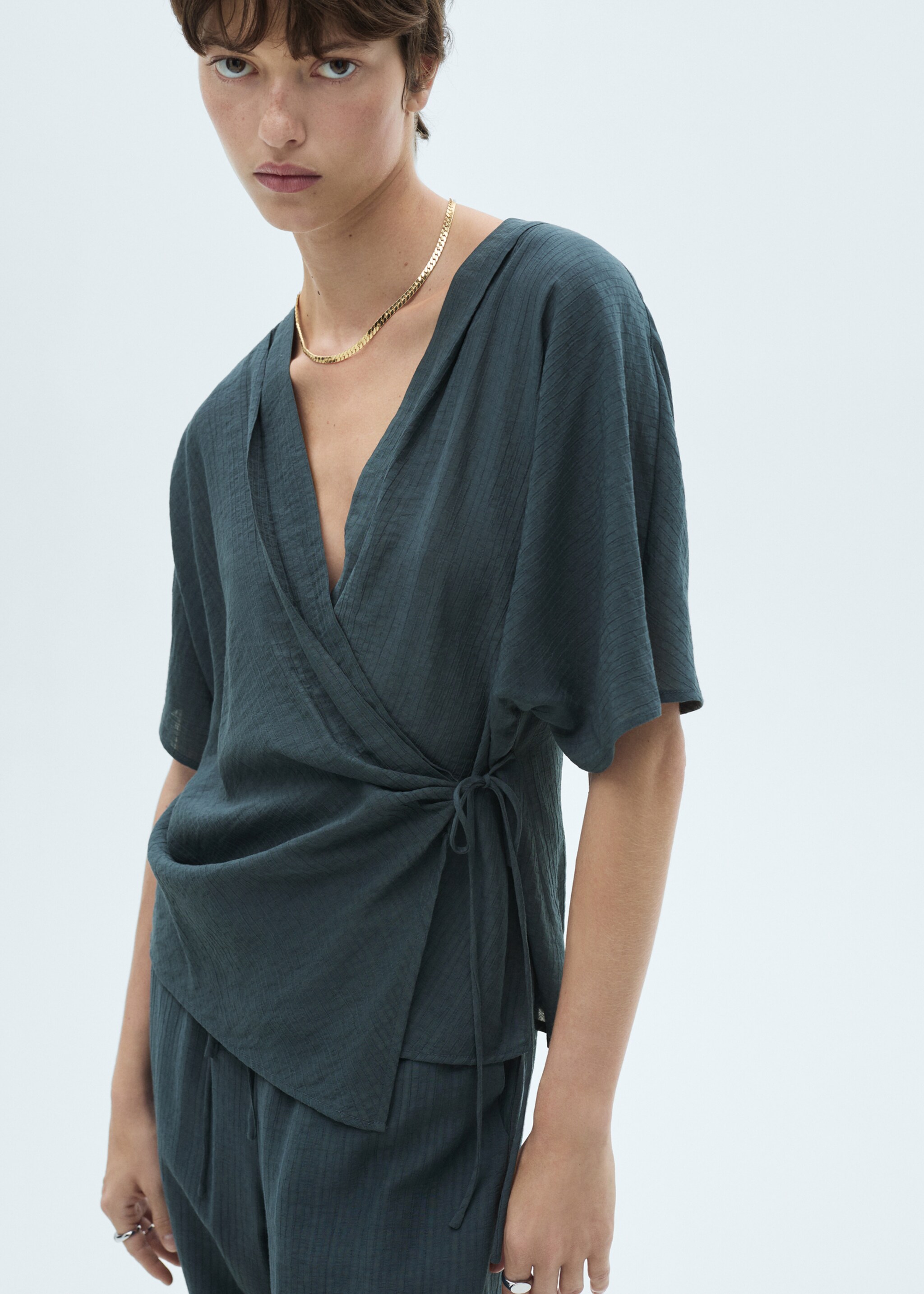 Wrap blouse with knot detail - Medium plane, Night Blue. Ref: 77047646-00.