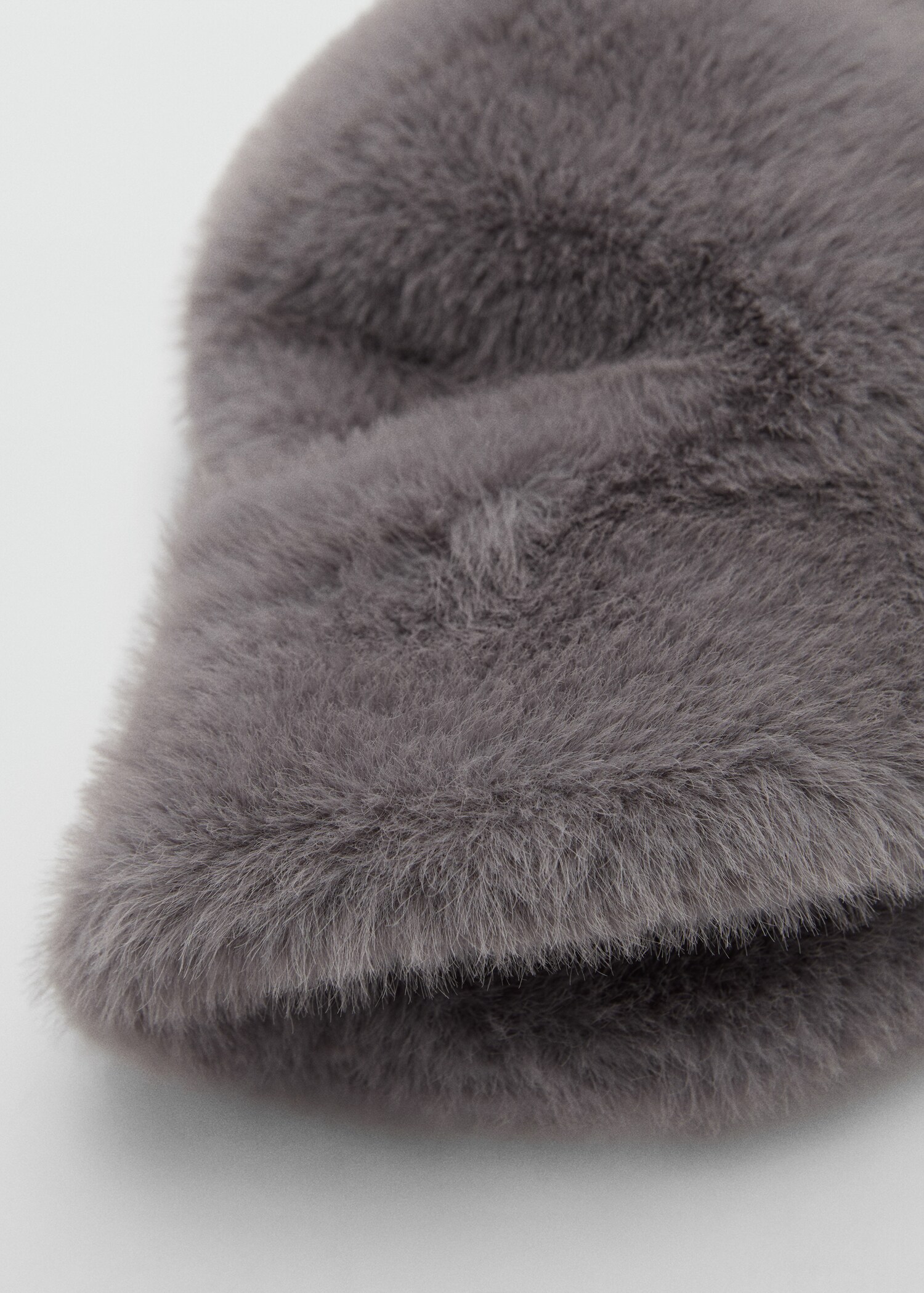Hair-effect bucket hat - Details of the article 1